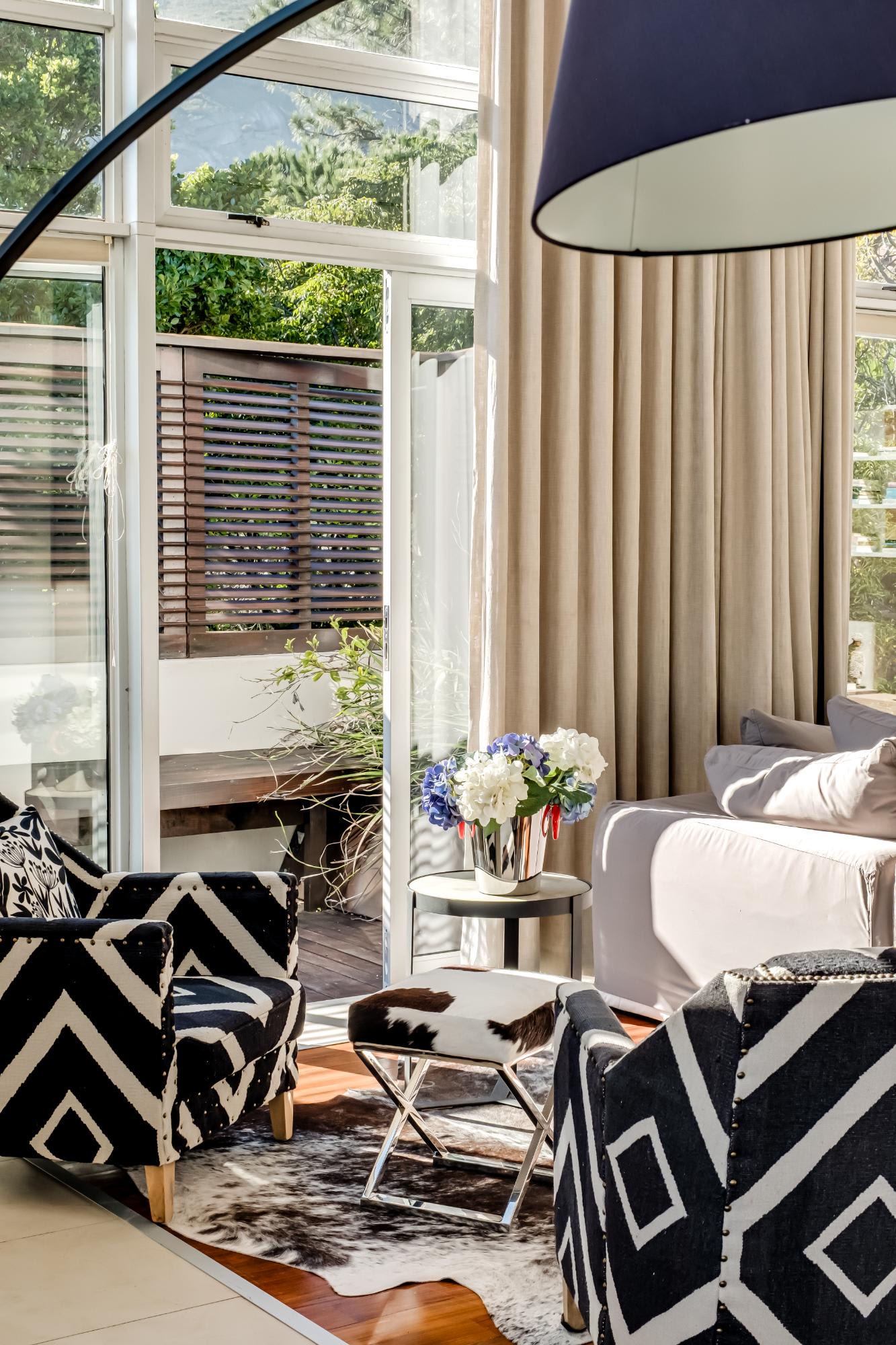 Sea View 3bed Apt w Pool near Beaches Glen Sunsets 10