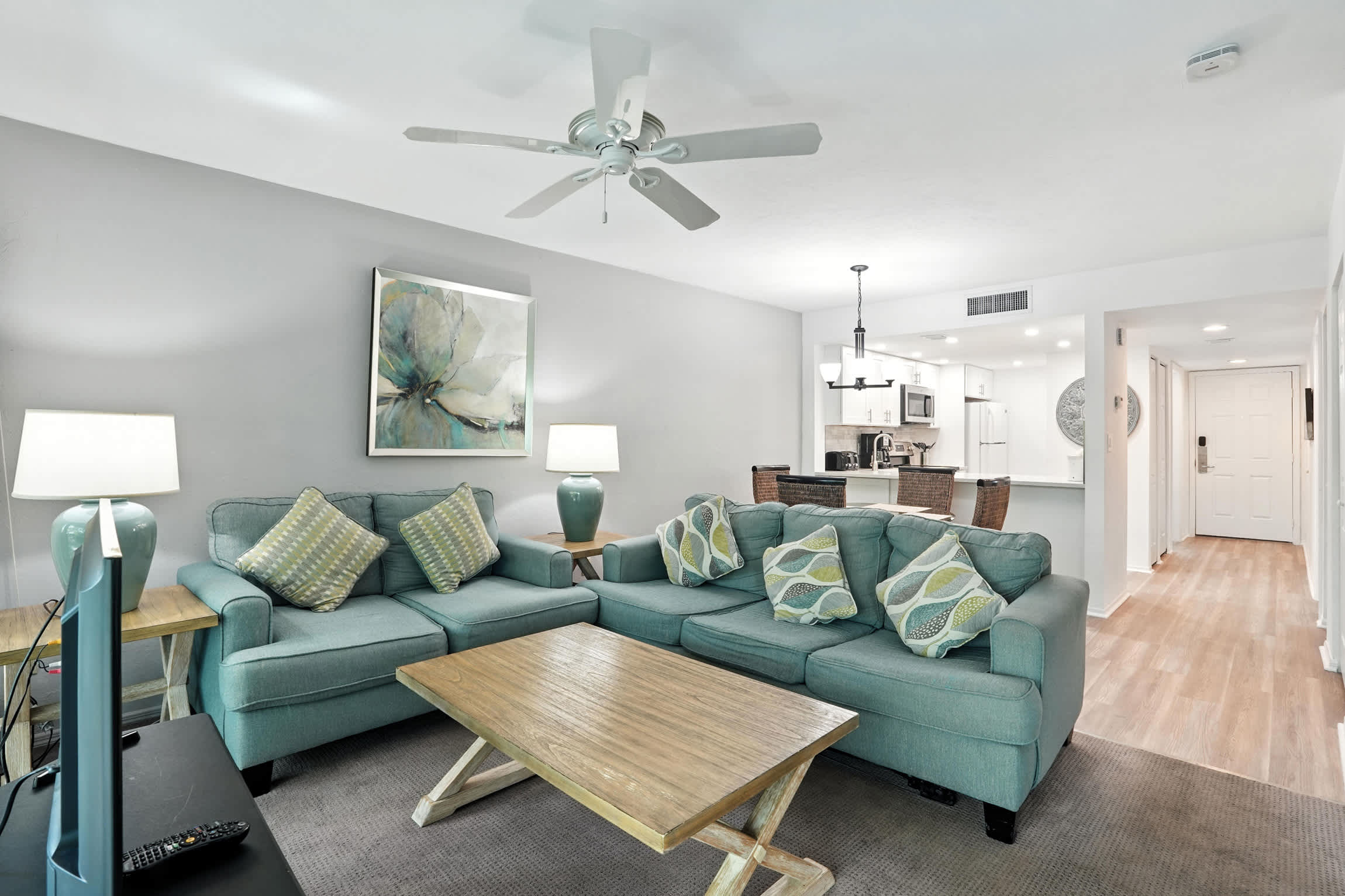 A 207 Resort Views and Updated Kitchen | Photo 8