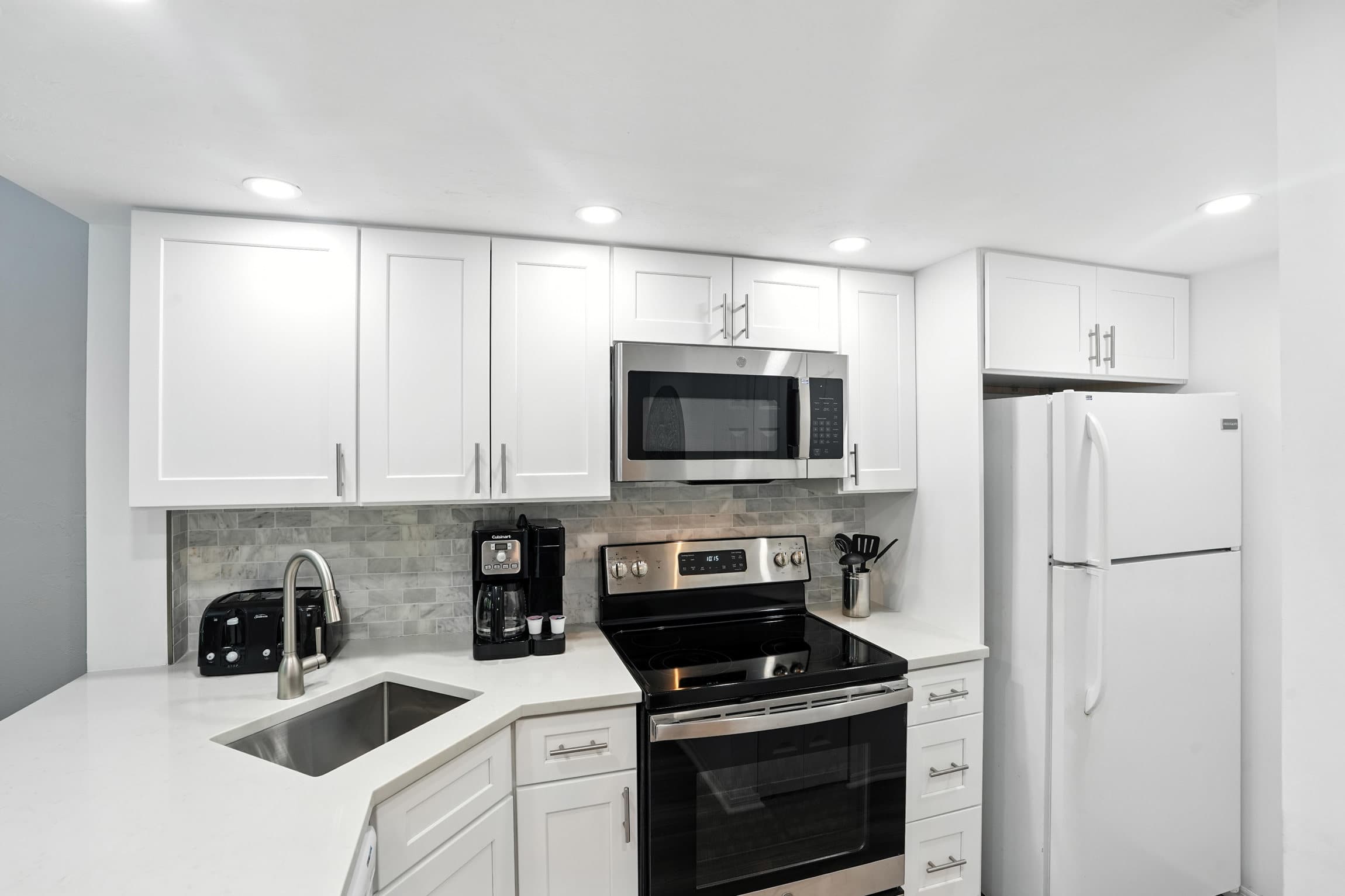 A 207 Resort Views and Updated Kitchen | Photo 2