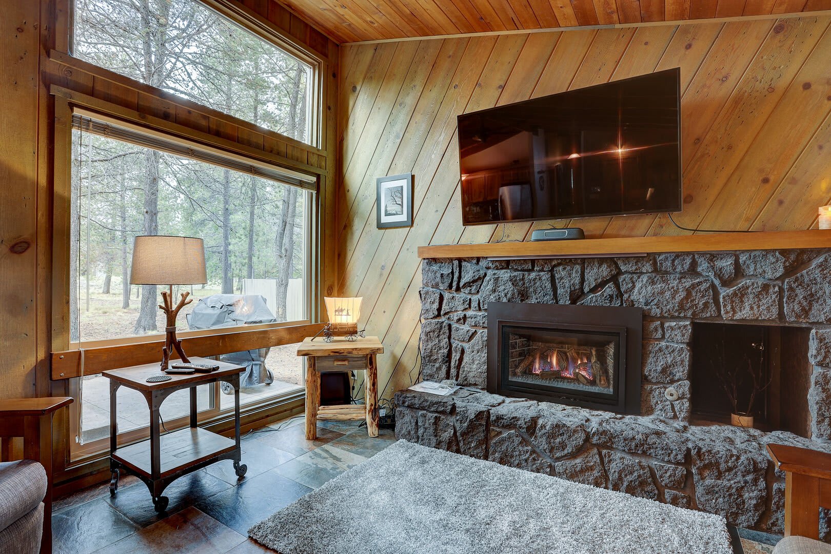 Sunriver Modern Lodge – Hot Tub & Bikes Included — Sunriver, OR — vacation rental