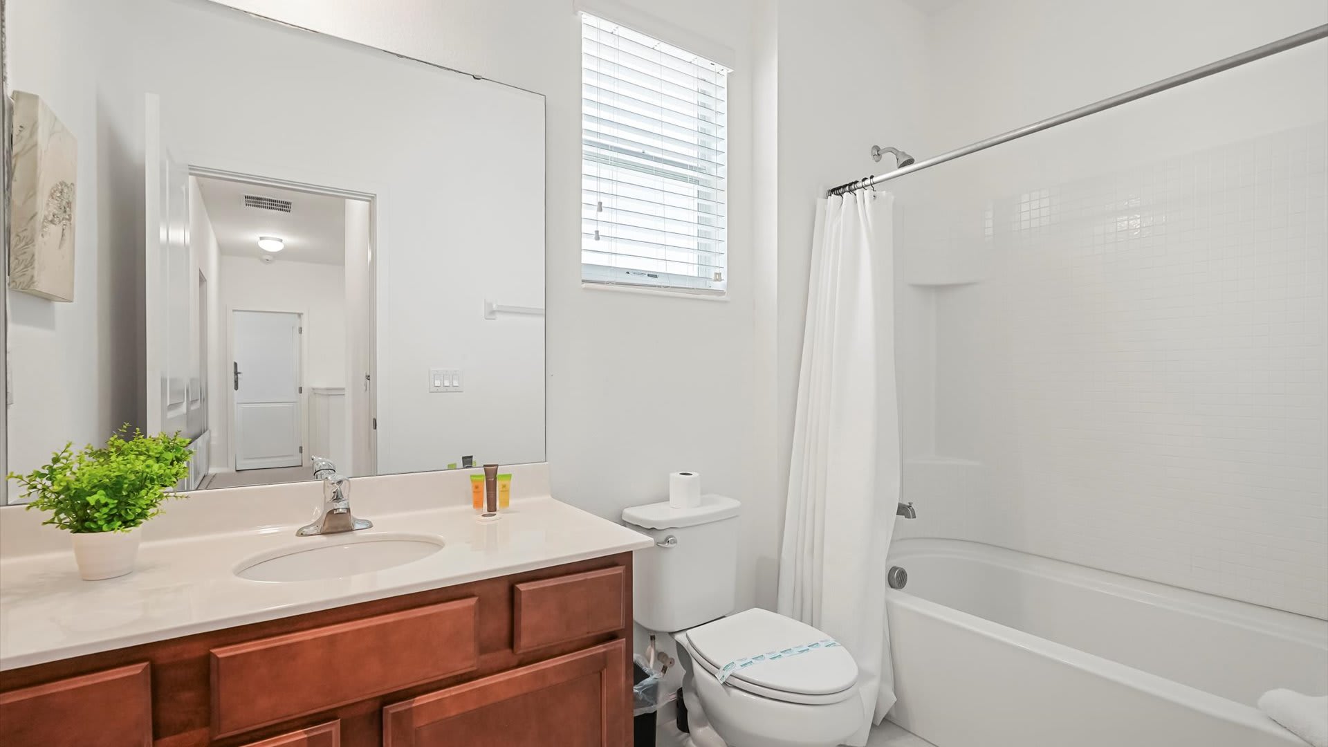 Family Friendly 6BR Villa Near Theme Parks Gated Resort Private Pool | Photo 23