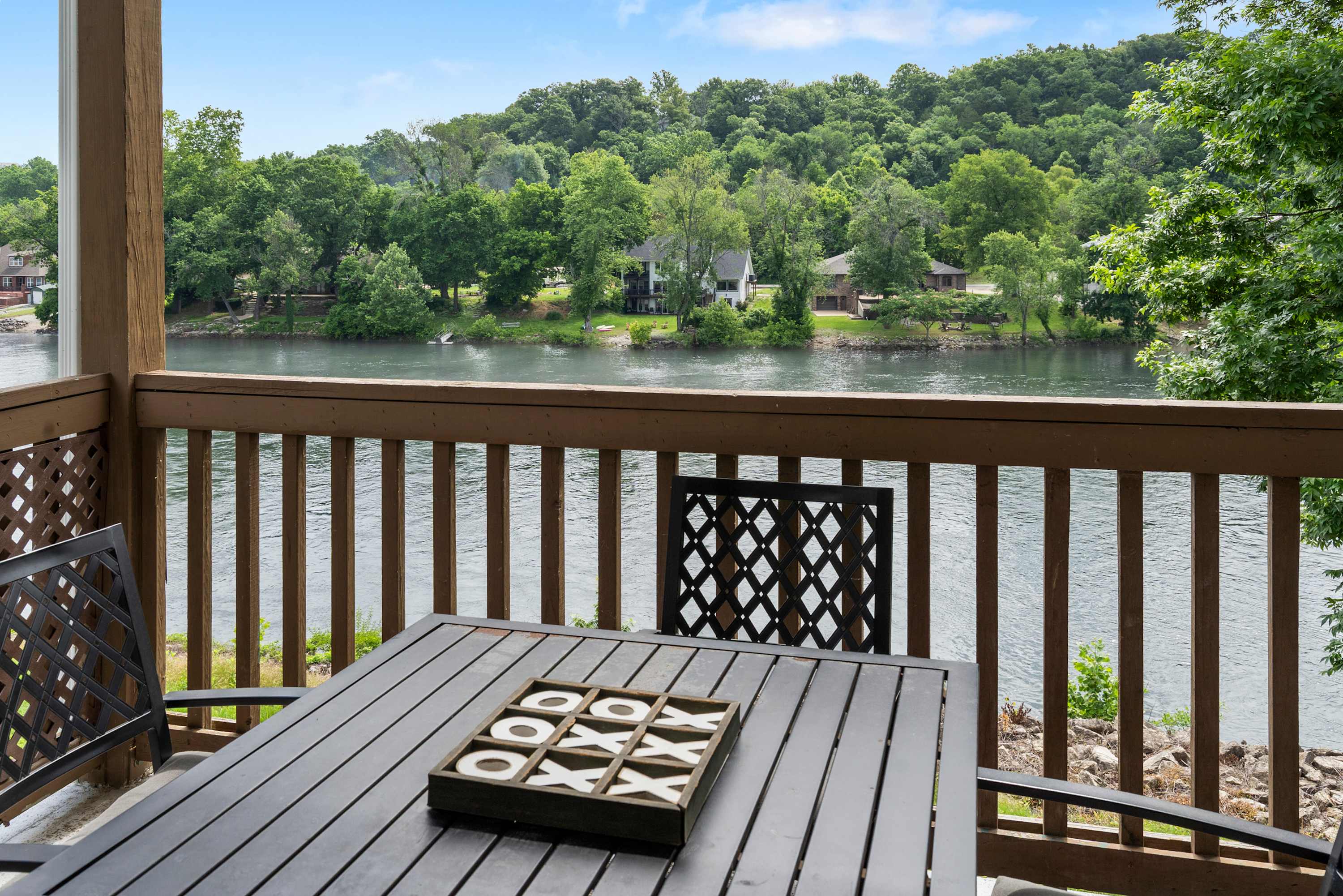 Nautical Nest on Taneycomo