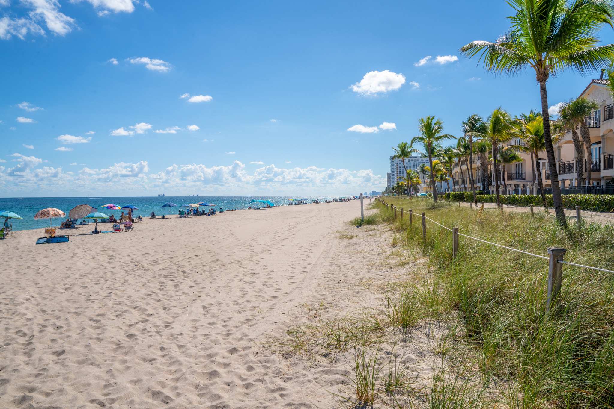 Beachside Villa ๐๏ธ Walk to Beach, Dining & Bars ๐น โ Lauderdale-by-the-Sea, FL โ vacation rental
