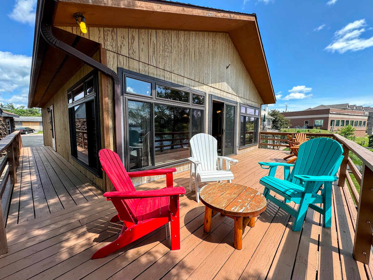 Spacious Living Area And Large Deck With Views - Charming Lake Haven - Minocqua, WI