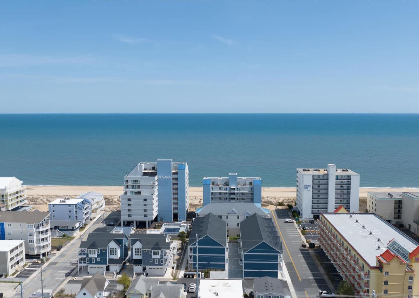 Oceanside Two Bedroom Condo Close to the Beach