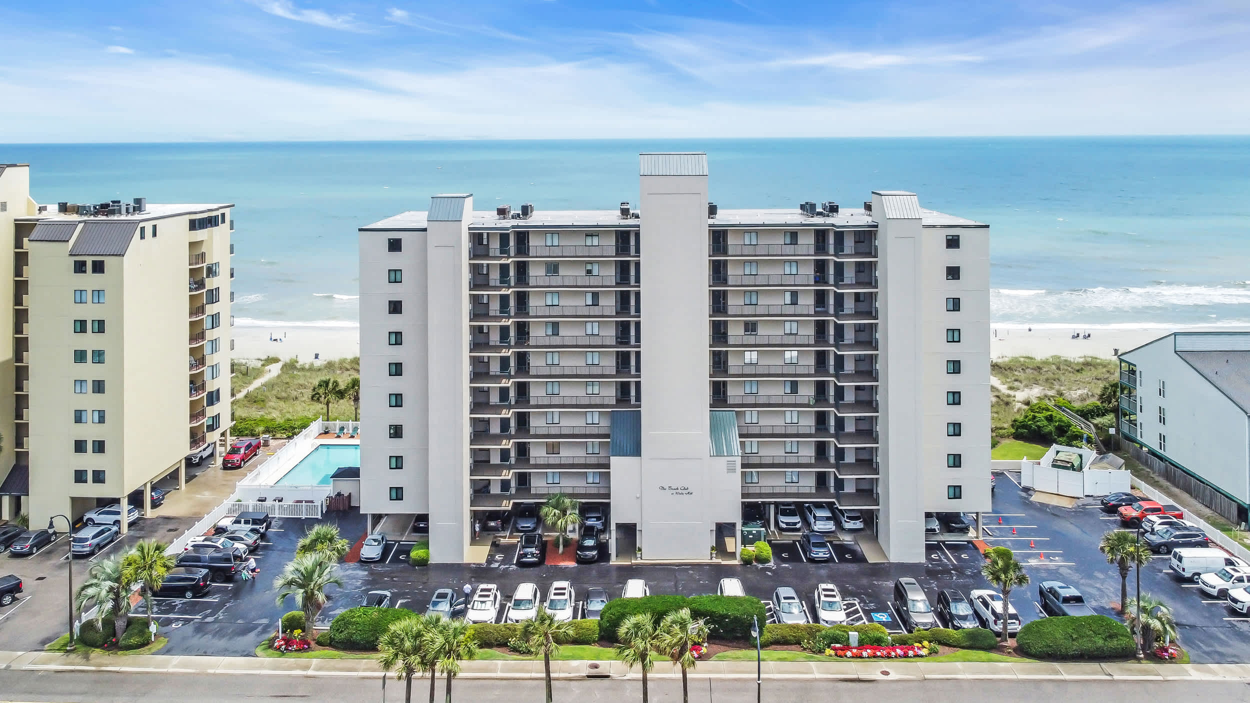 Huge Oceanfront End Unit Top Location with Pool