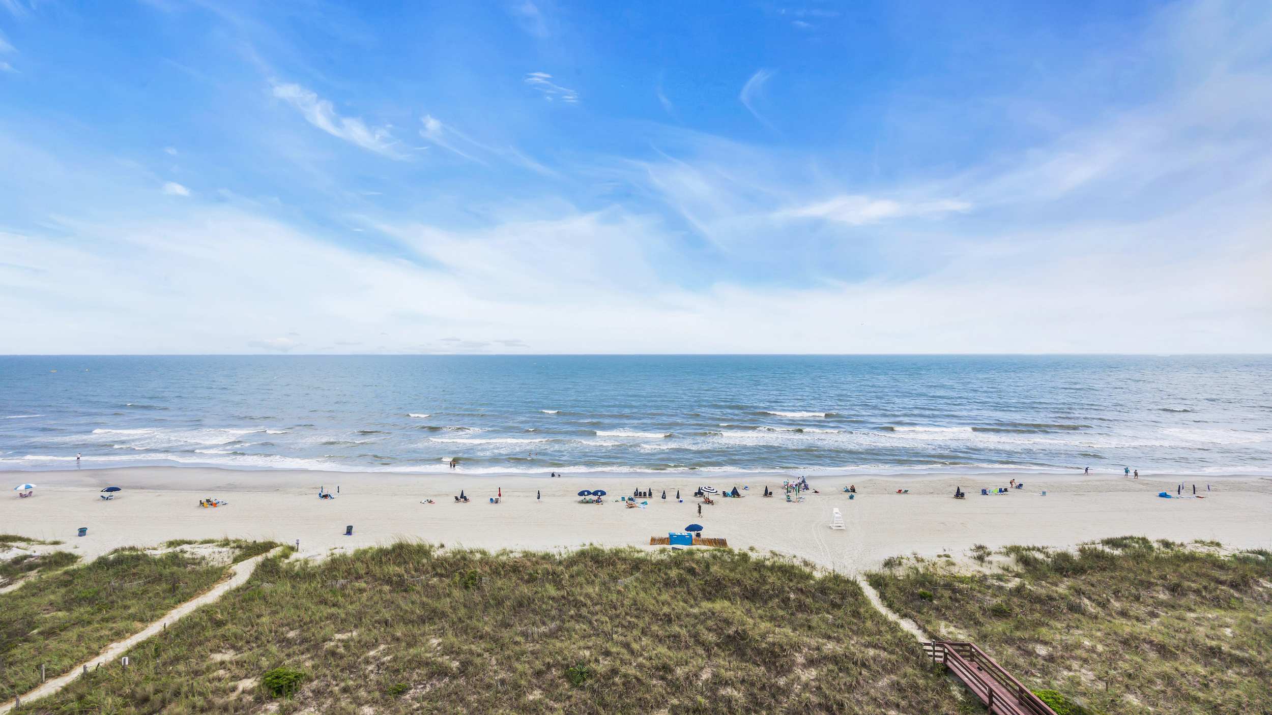 Huge Oceanfront End Unit Top Location with Pool
