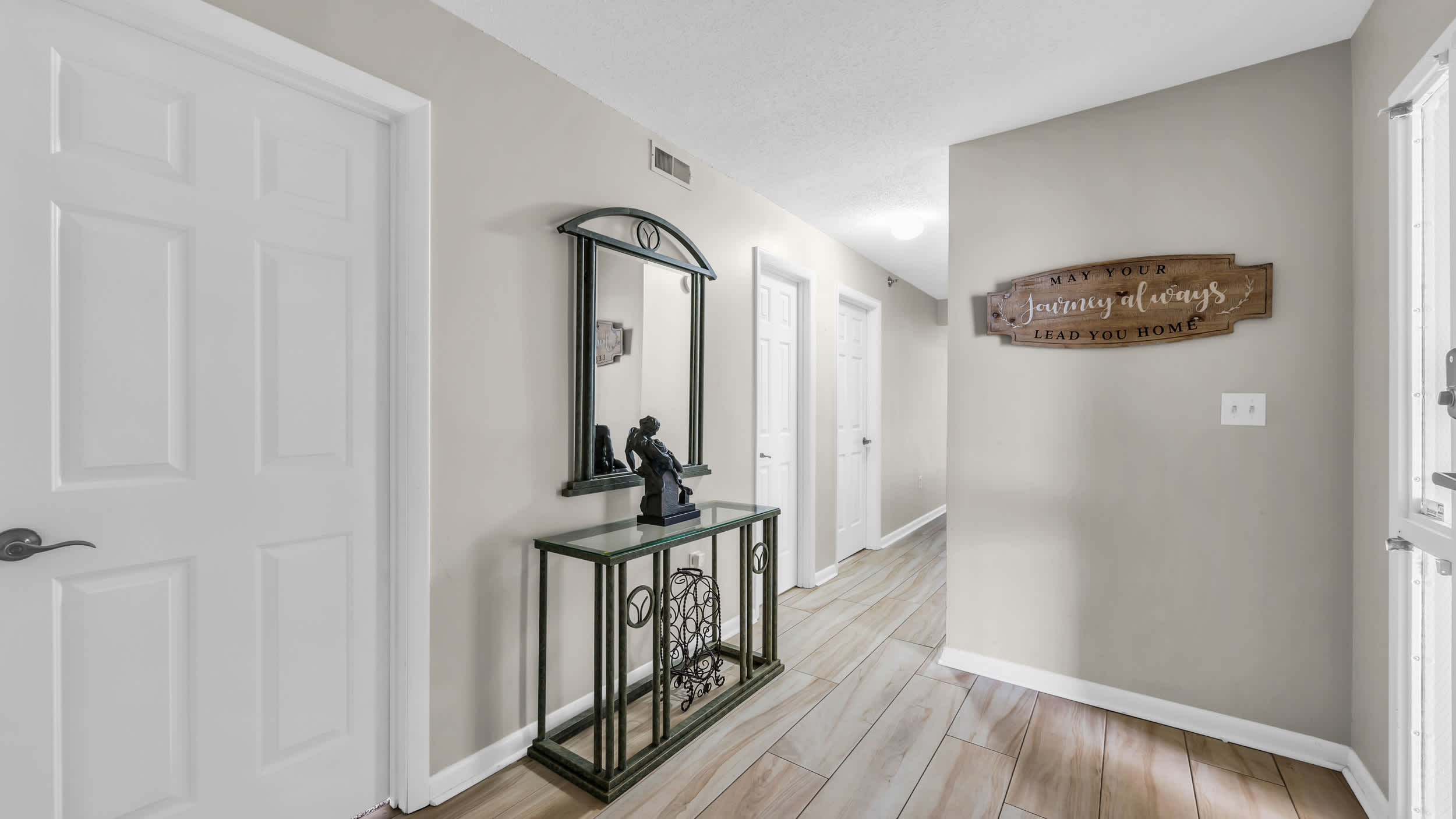 Huge Oceanfront End Unit Top Location with Pool