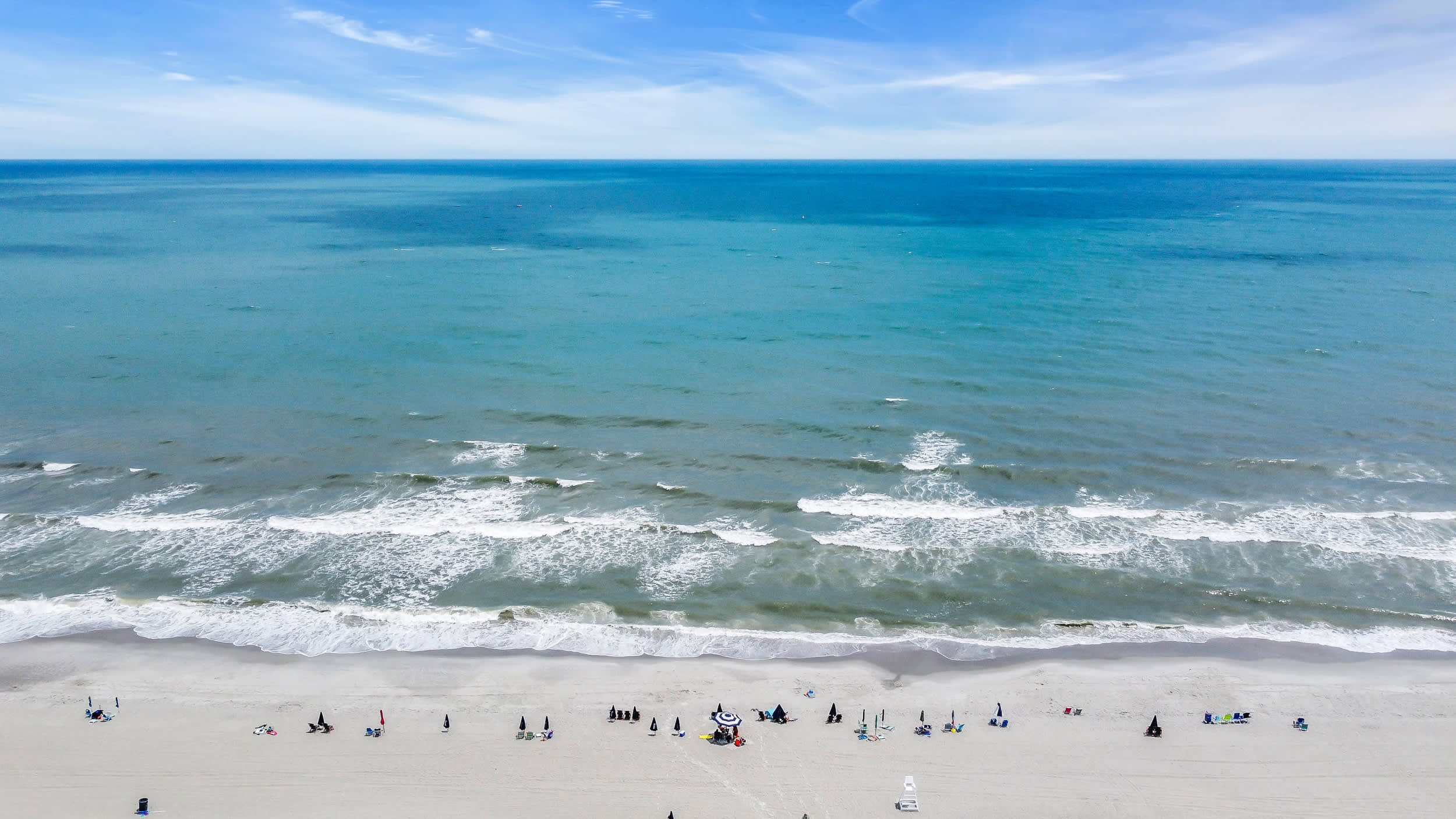Huge Oceanfront End Unit Top Location with Pool