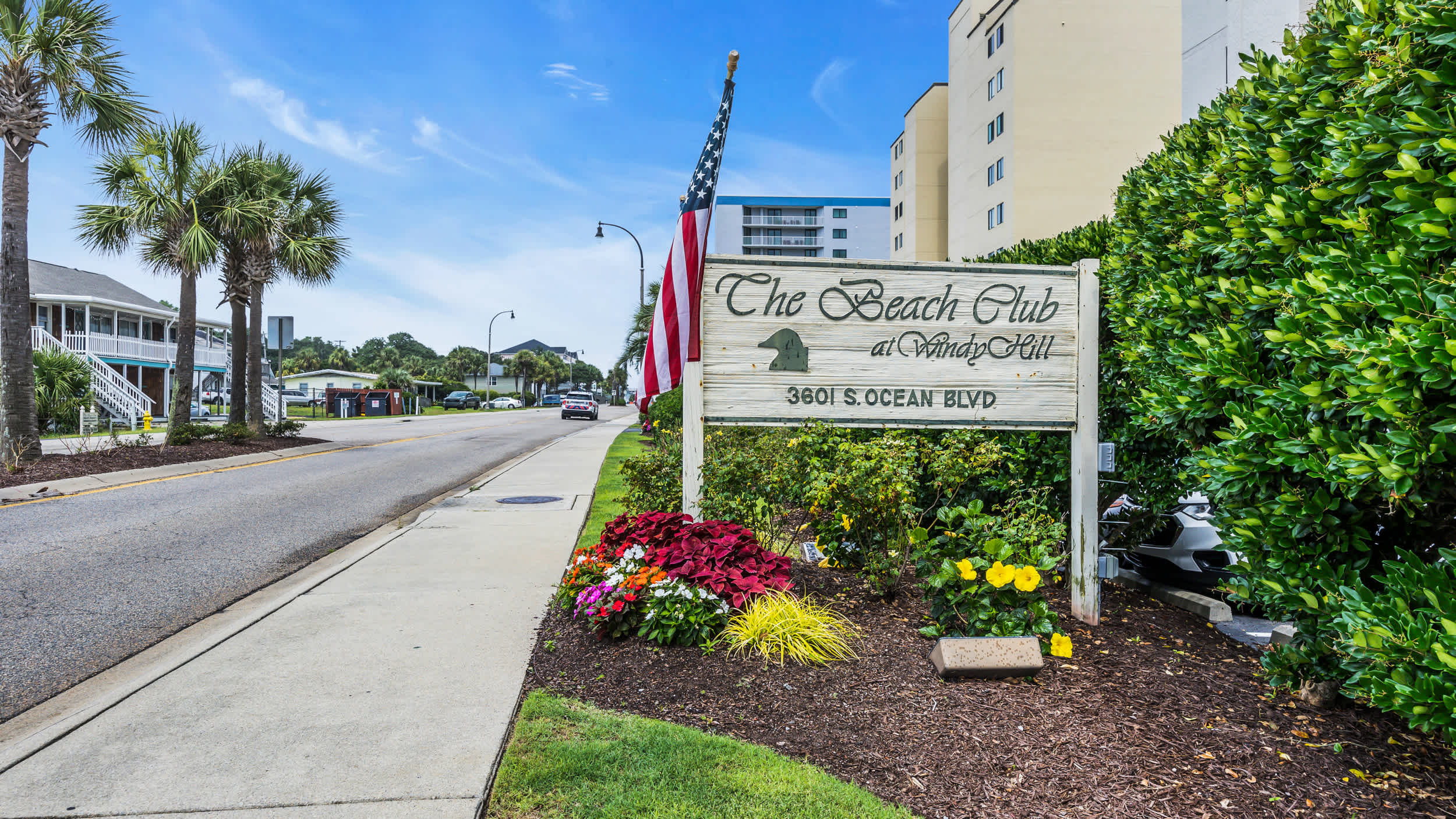 Huge Oceanfront End Unit Top Location with Pool