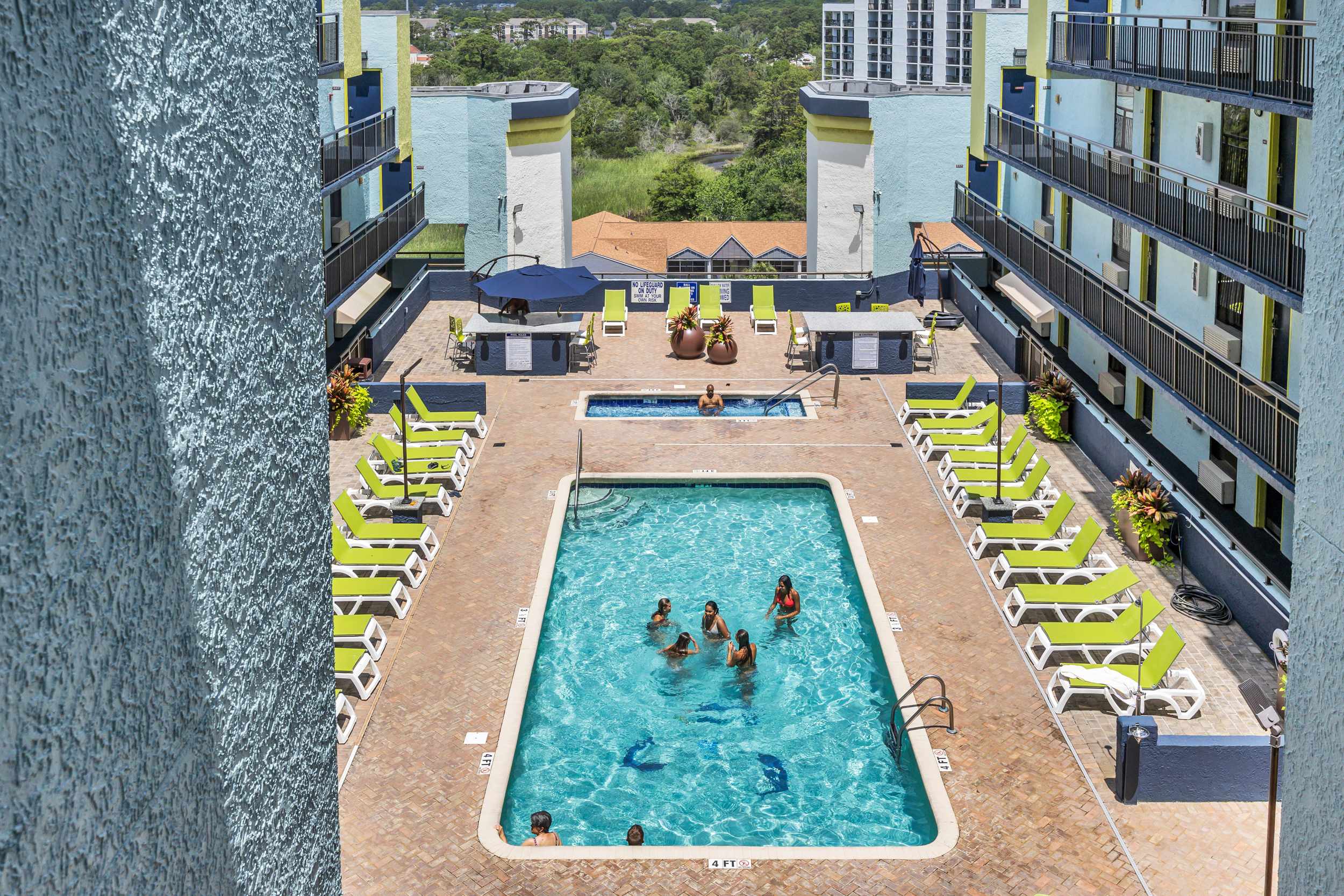 Oceanfront Modern w Lazy River near Boardwalk