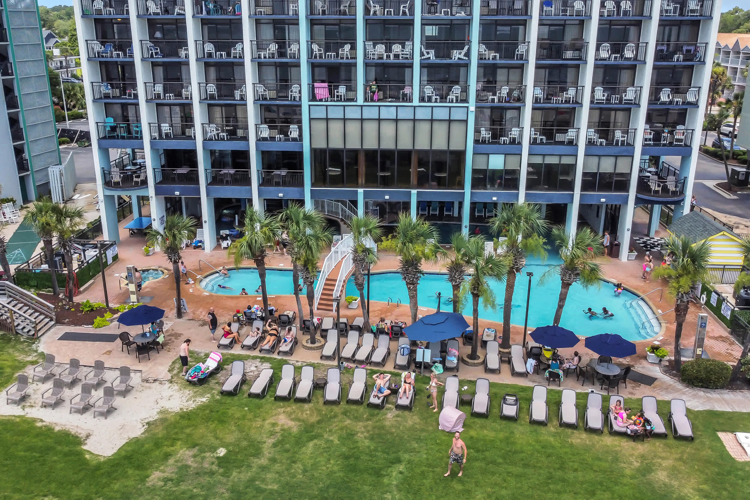 Oceanfront Modern w Lazy River near Boardwalk