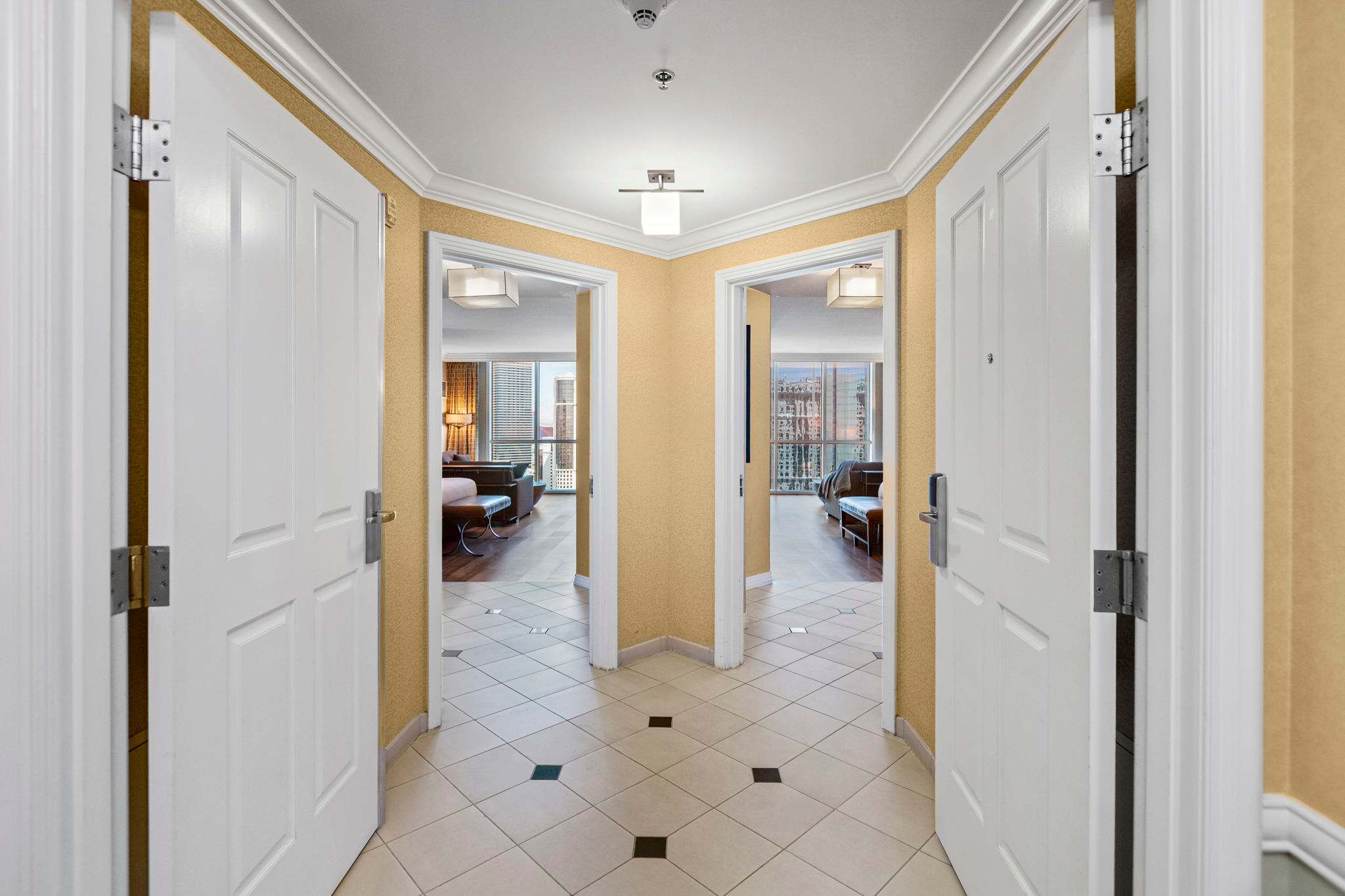 Luxury StripView 2-King Suites+No Resort Fee+Pool — Las Vegas, NV — vacation rental