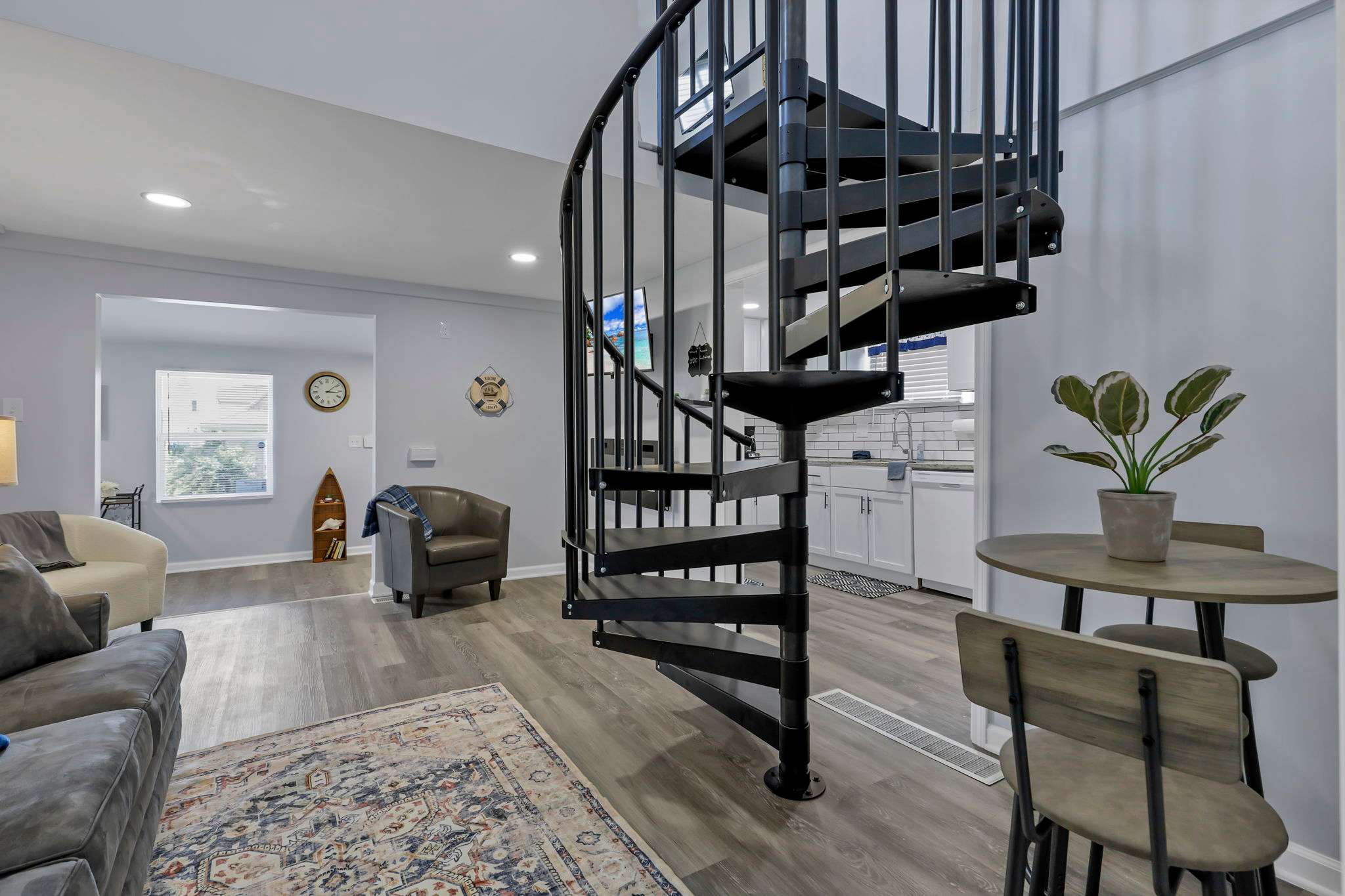 Stairway to Lake Views-1 Block from Lake — Buckeye Lake, OH — vacation rental