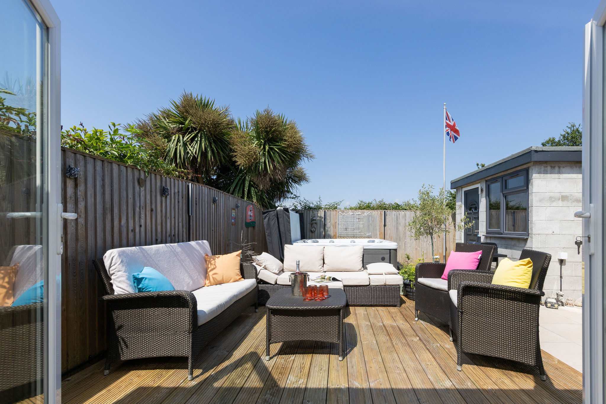 Outdoor lounge area – perfect for relaxing