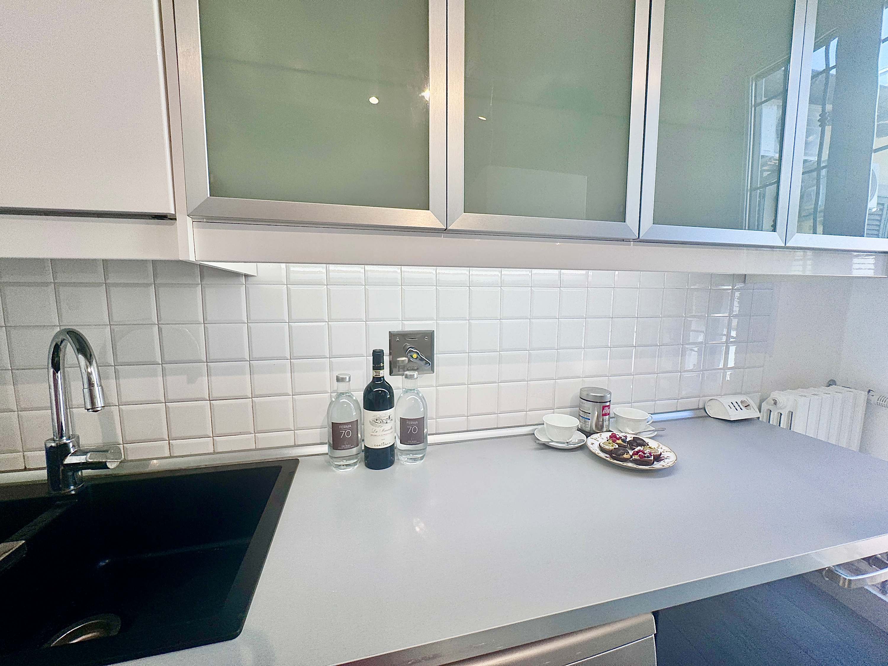 Florence Favorite - Image 13