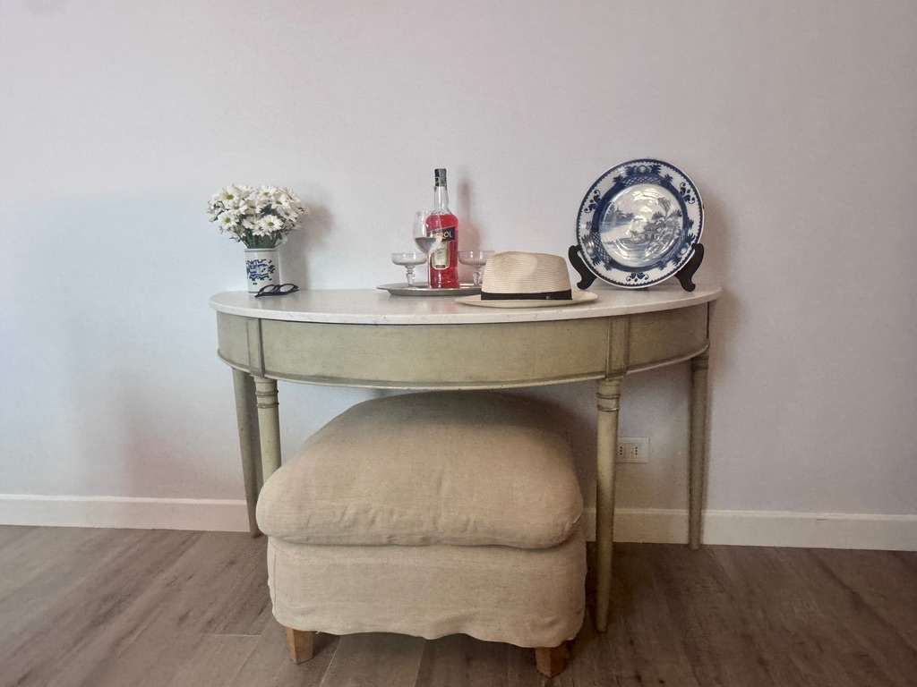 Florence Favorite - Image 2