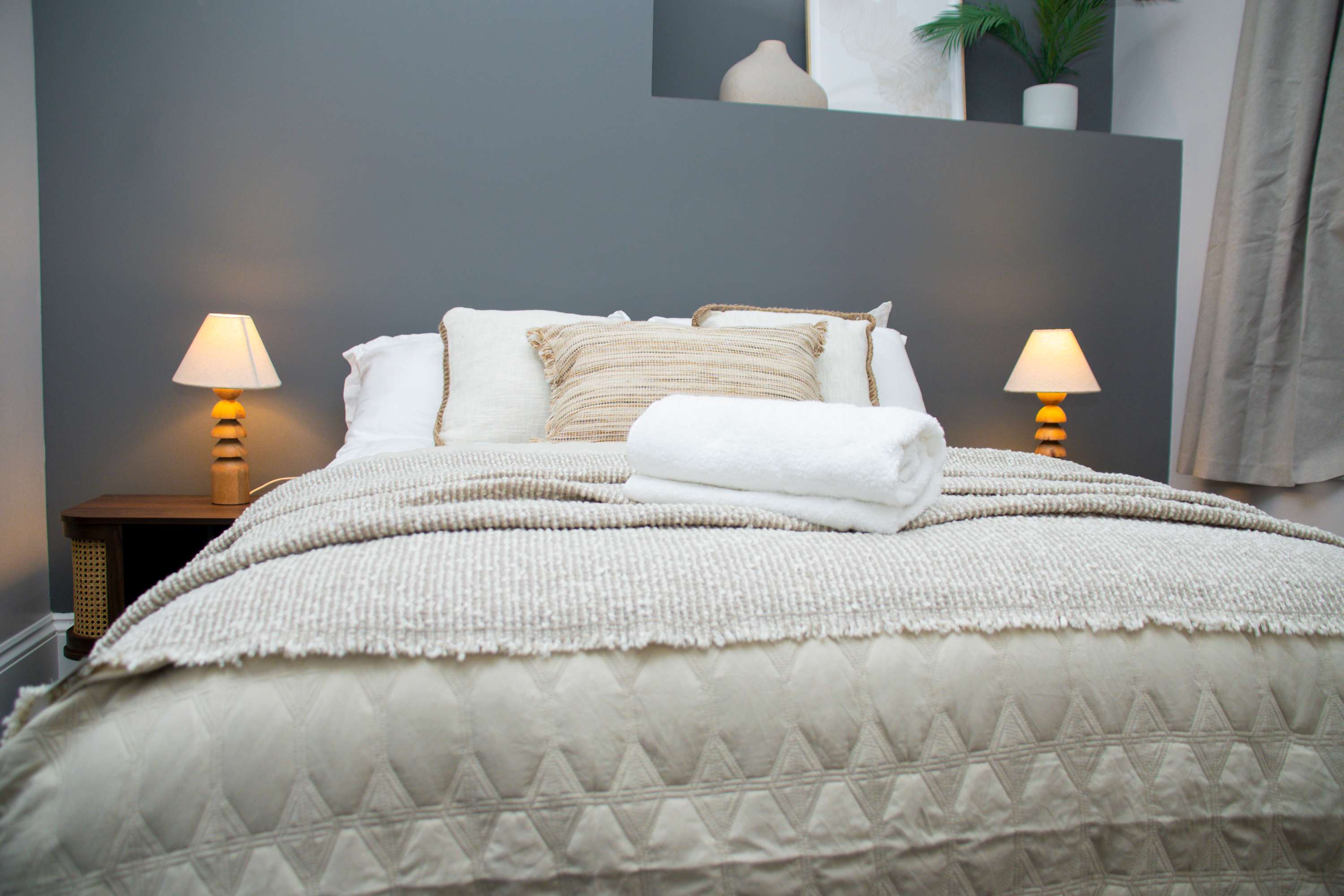 Sleeps 14 The Old Trafford Zen by Genesis Living in Stamford Street 22 M16 9JQ - Property image 9 - VivreStays
