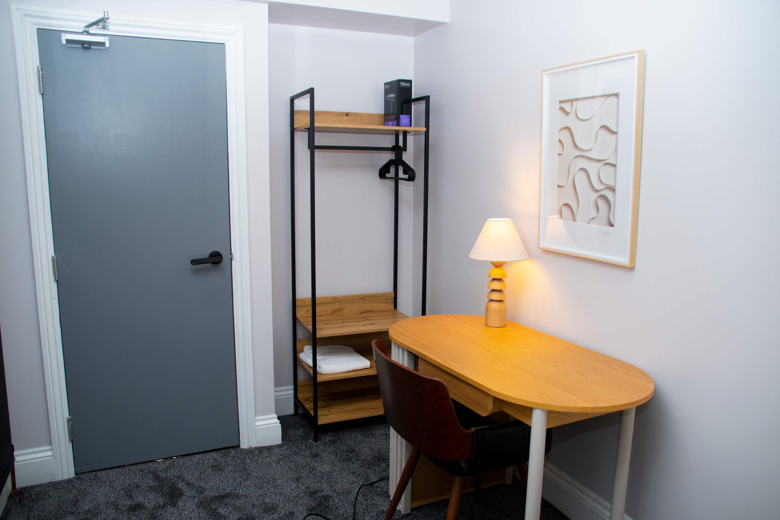 Sleeps 14 The Old Trafford Zen by Genesis Living in Stamford Street 22 M16 9JQ - Property image 17 - VivreStays