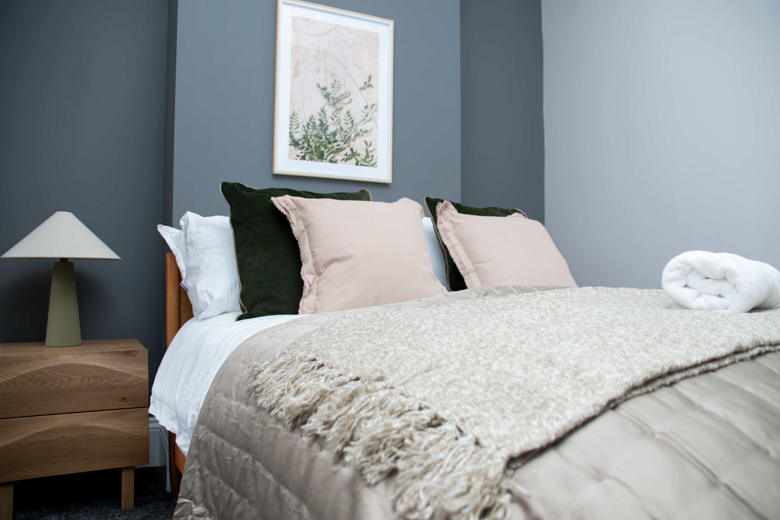 Sleeps 14 The Old Trafford Zen by Genesis Living in Stamford Street 22 M16 9JQ - Property image 26 - VivreStays