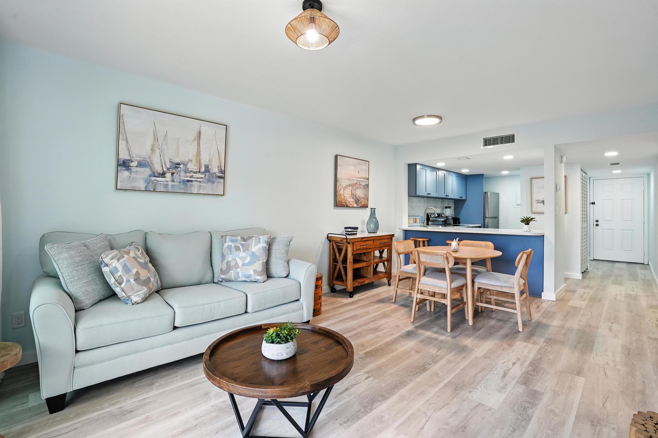 I 251 Npr | Photo 11