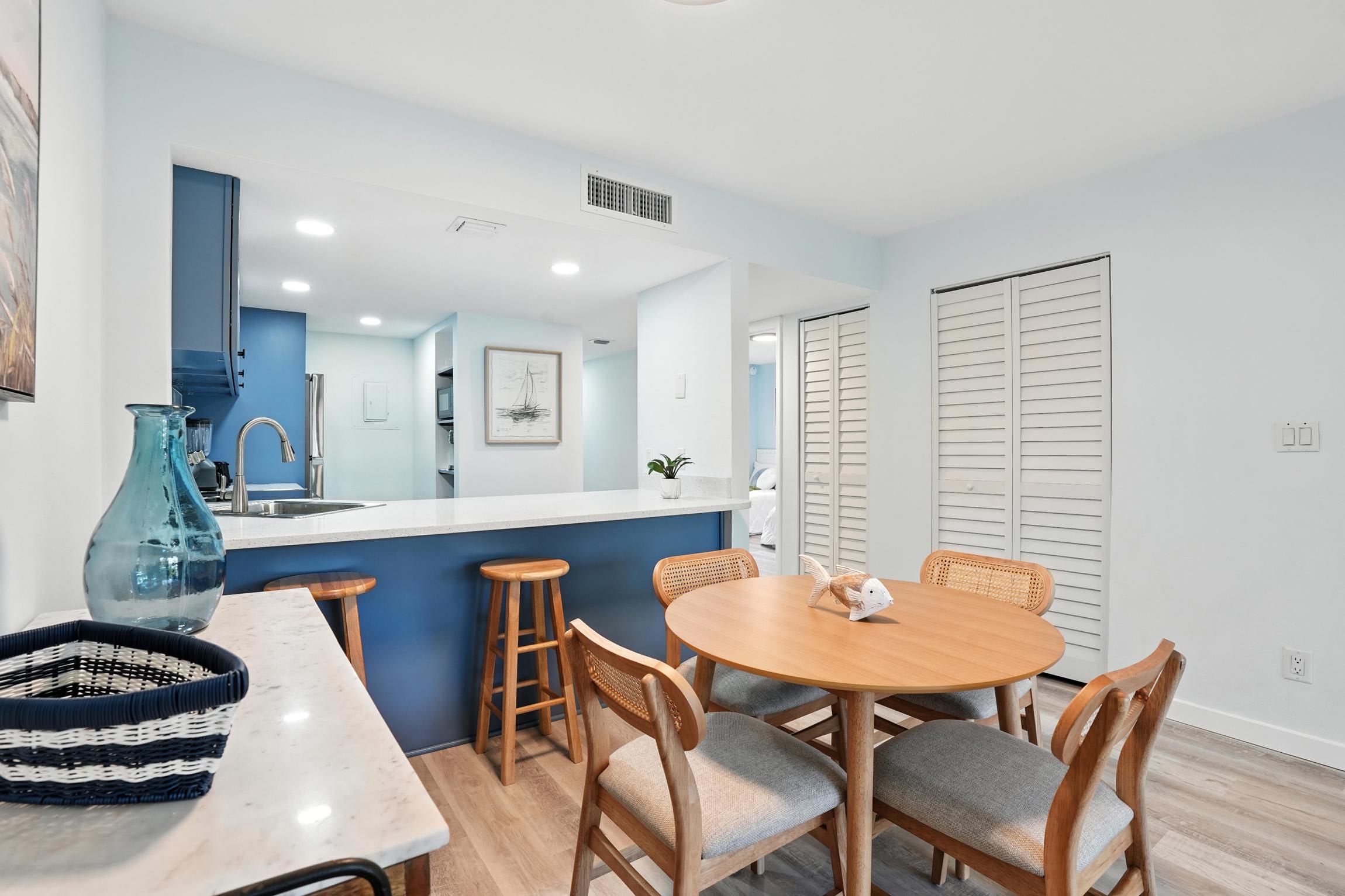 I 251 Npr | Photo 12