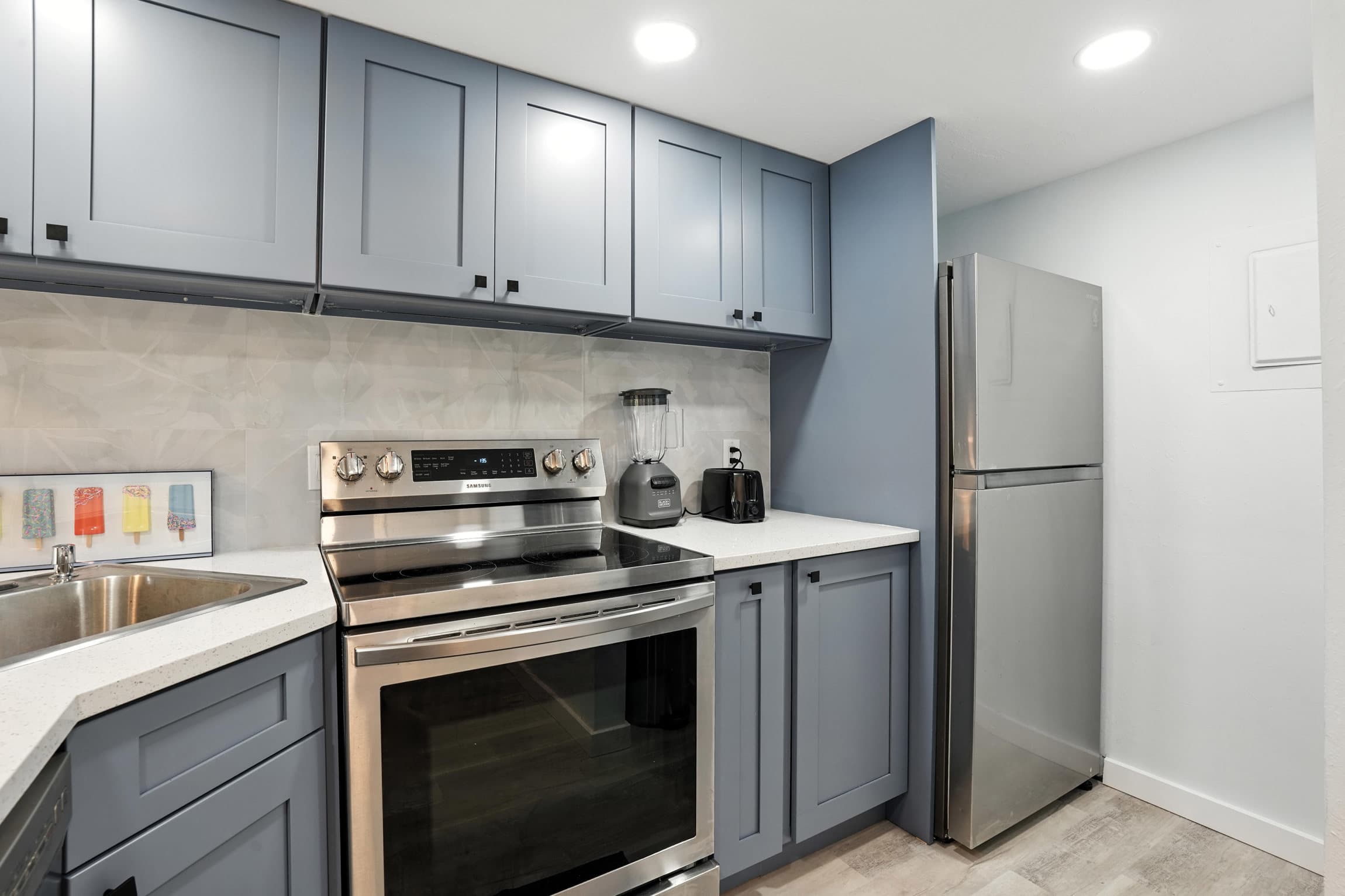 I 251 Npr | Photo 16