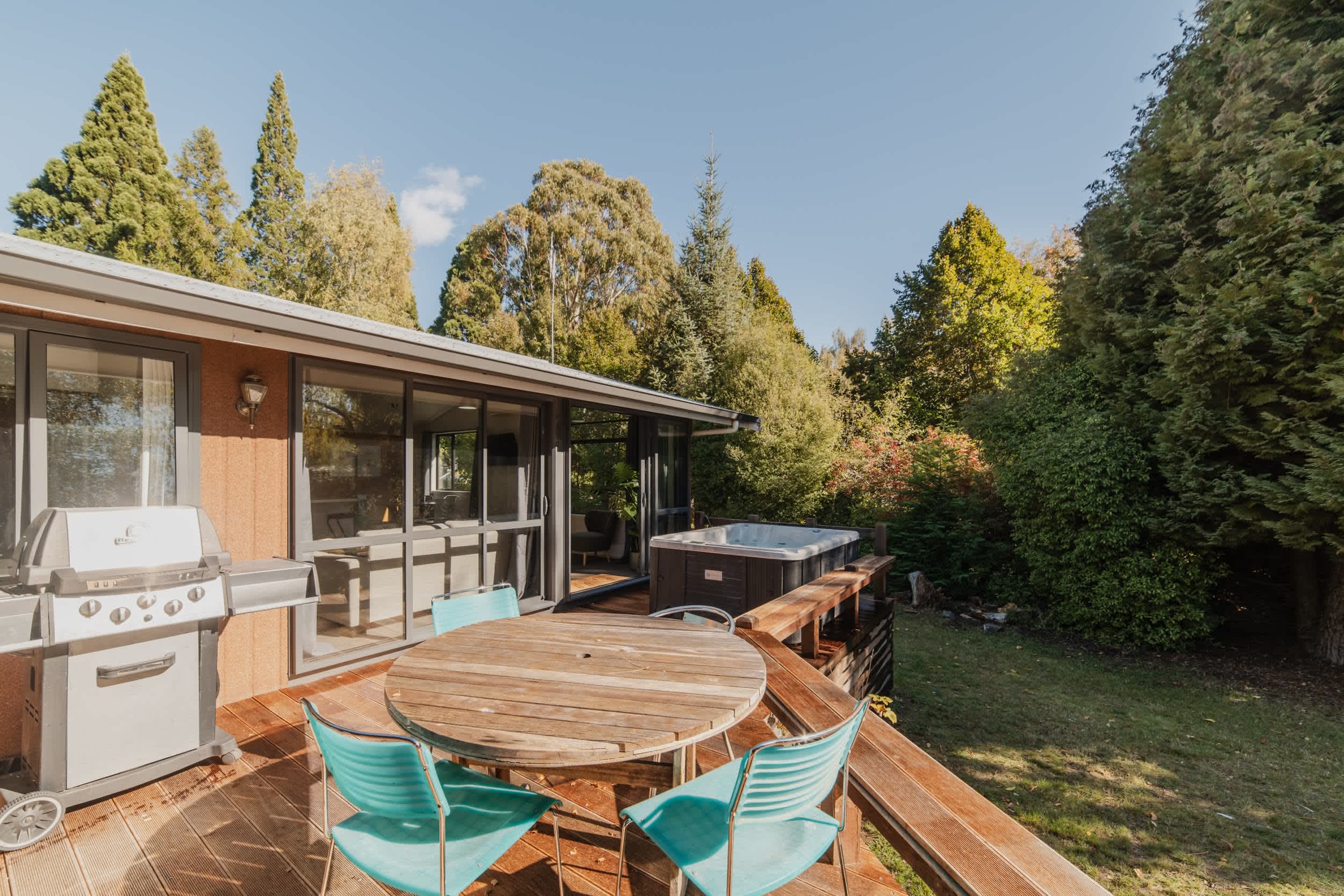 The Birch Escape | 3BR, Hot tub, BBQ