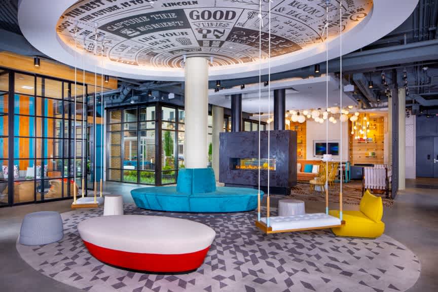 Quiet Apartment with Amazing Amenities @Alexandria - Photo 17