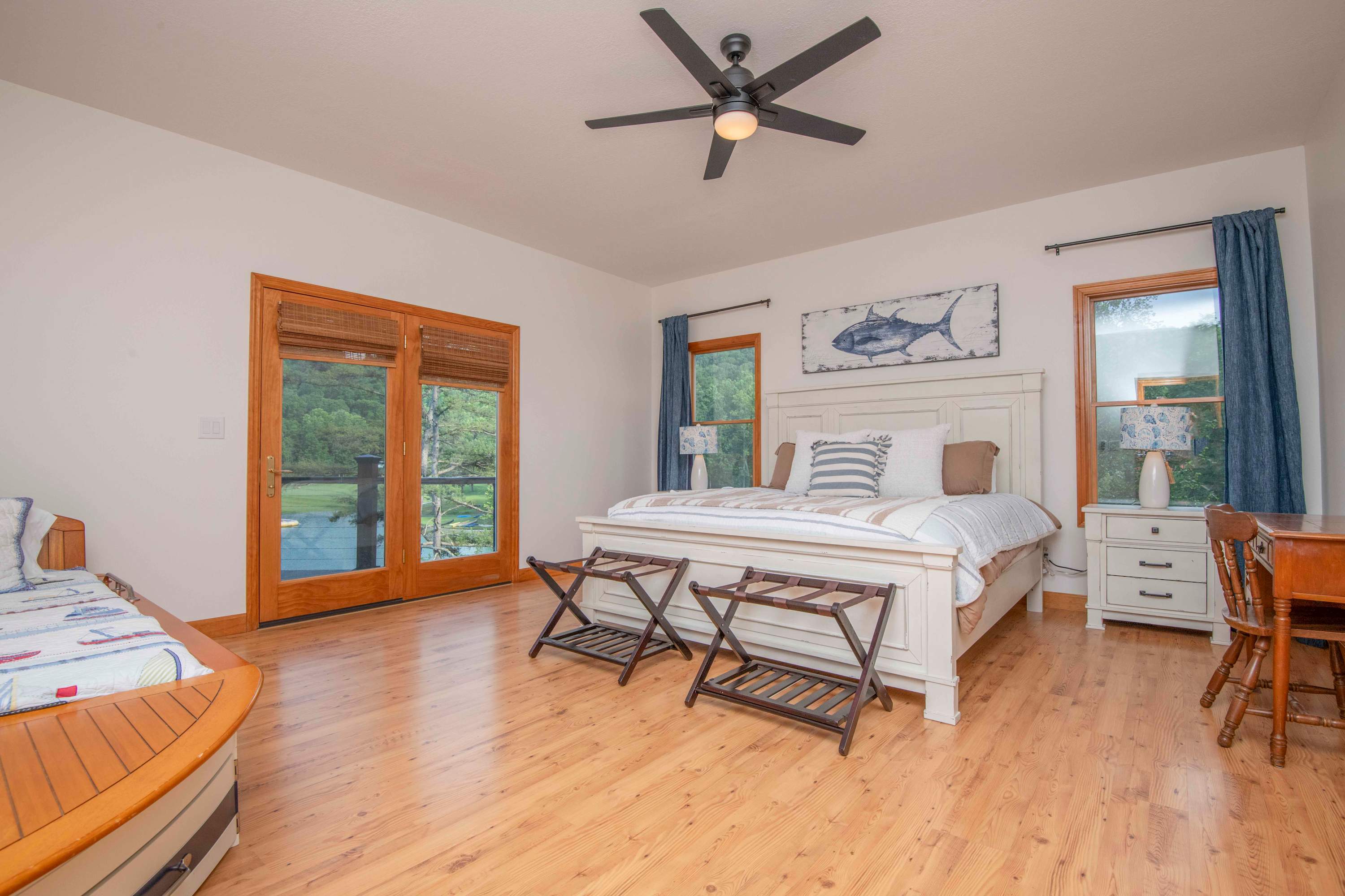 Norris Lake, Waterfront Escape with Private Dock 4