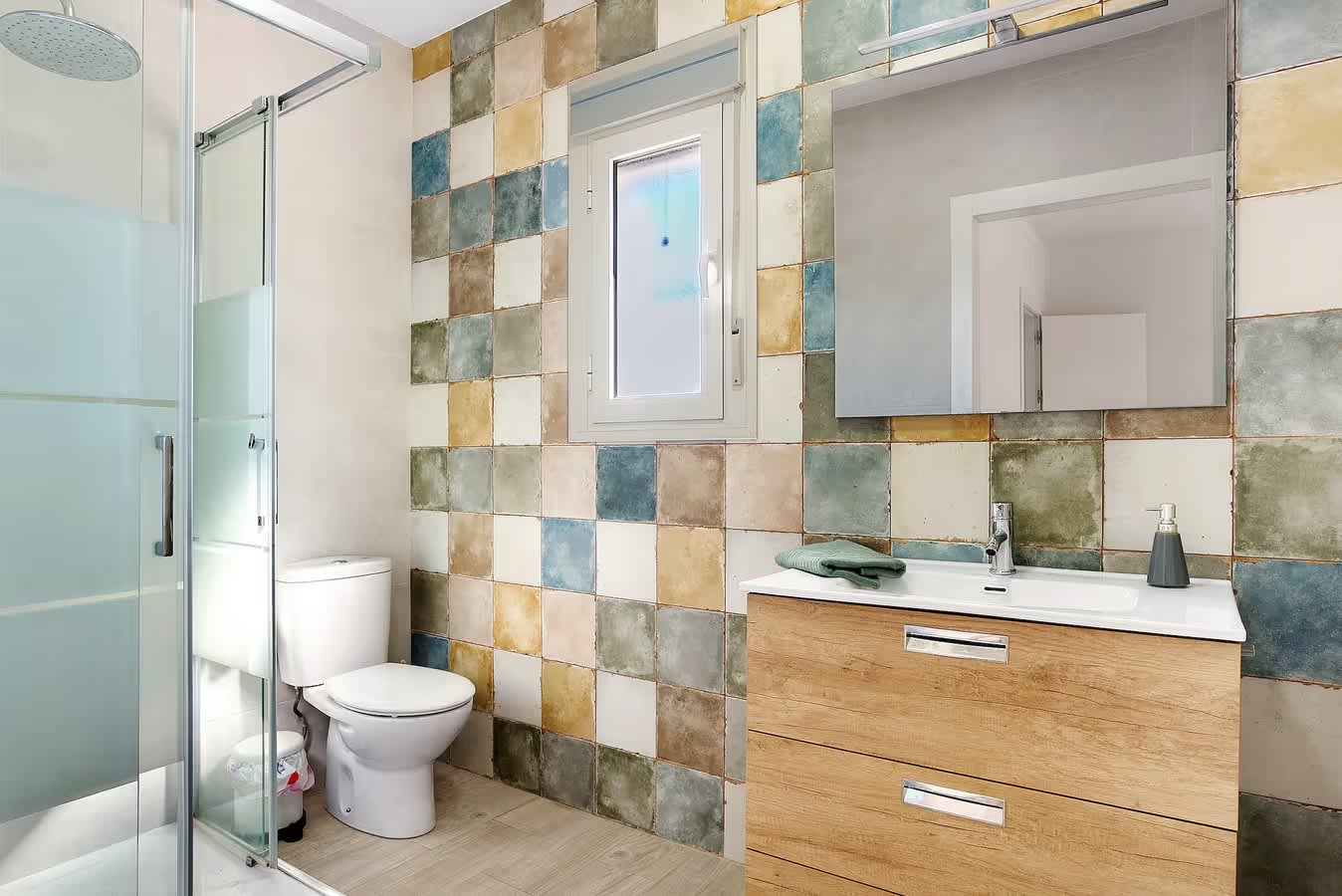 Villa con piscina privada, terraza privada - image 10