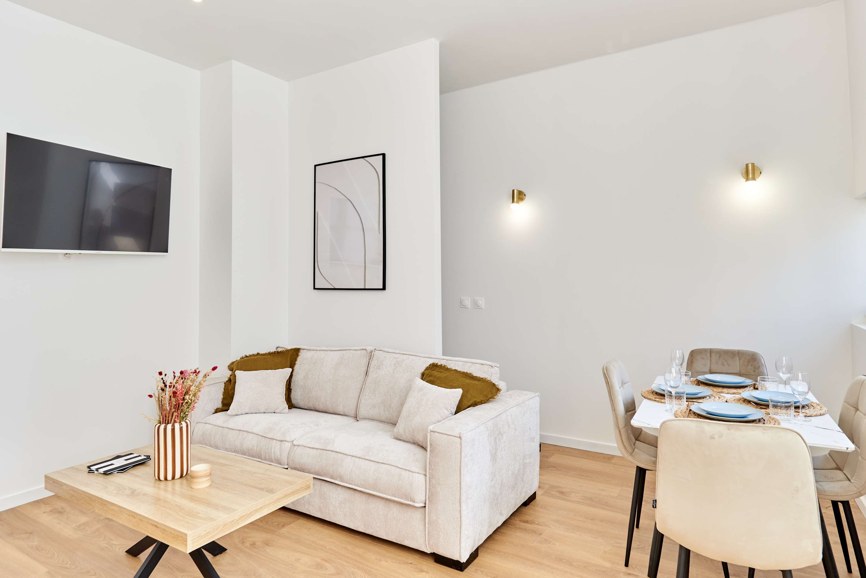 Charming AC apartment - Buttes Chaumont Park — Paris, Île-de-France — vacation rental