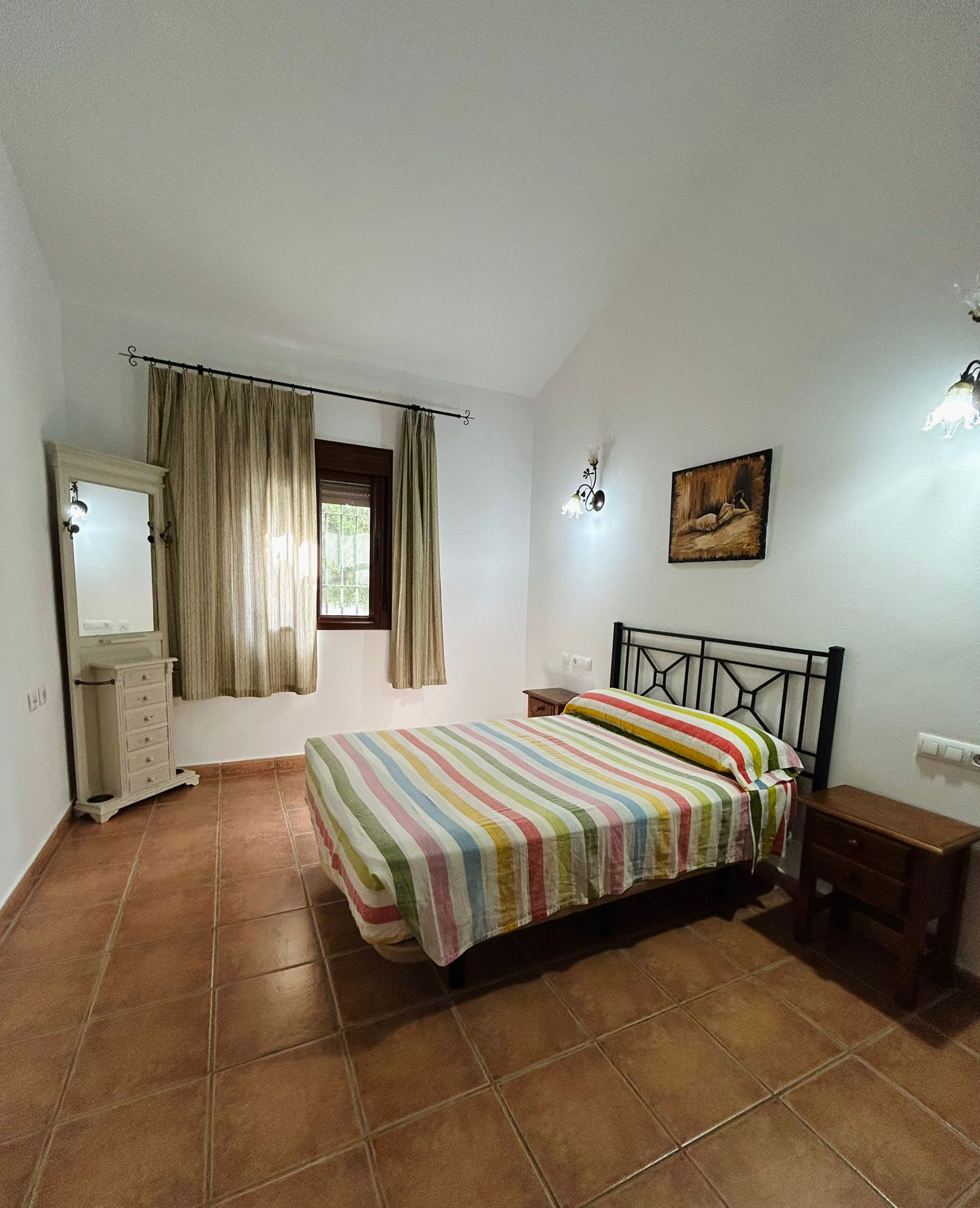 Chalet con piscina privada grupos de 6 personas - image 9