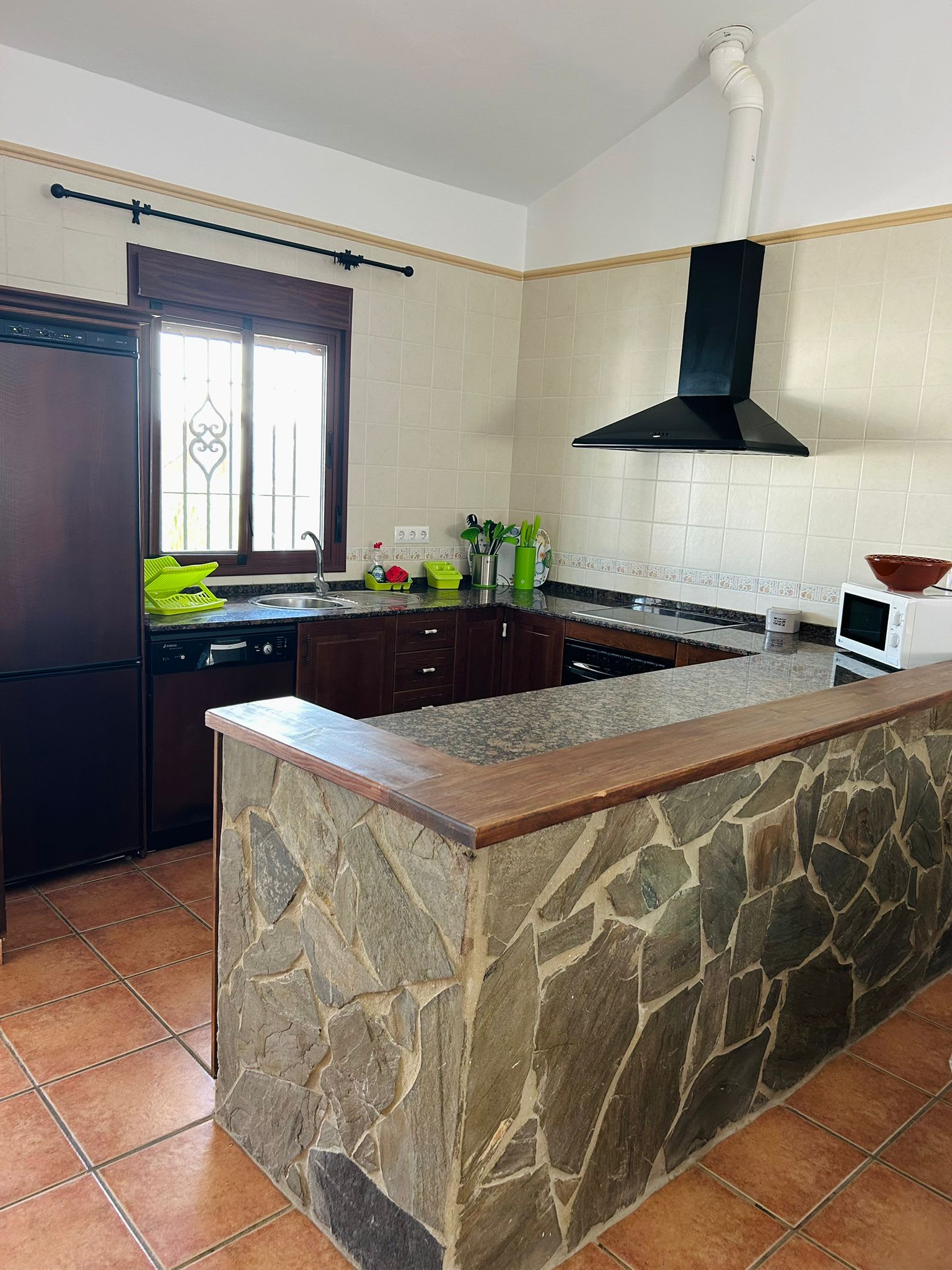 Chalet con piscina privada grupos de 6 personas - image 10