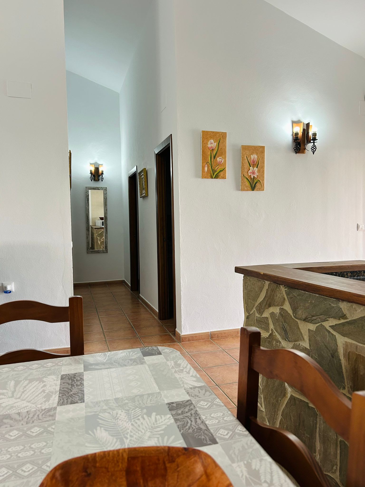 Chalet con piscina privada grupos de 6 personas - image 17