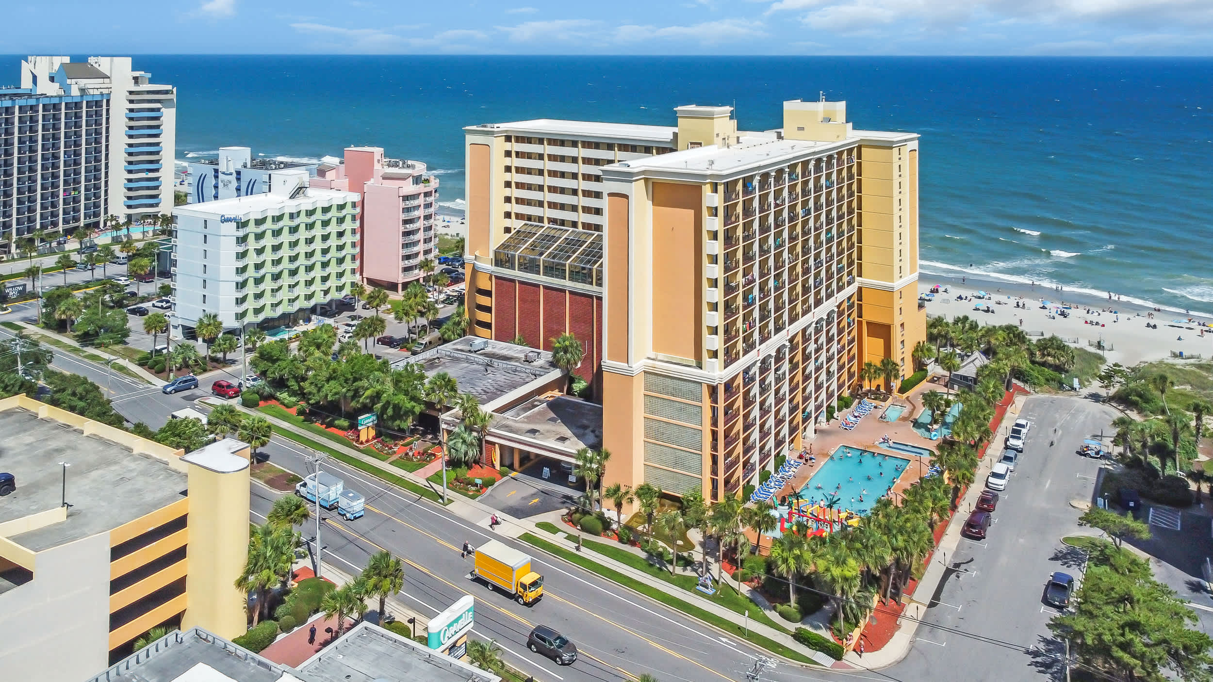 Direct Oceanfront Lazy River  Top Resort