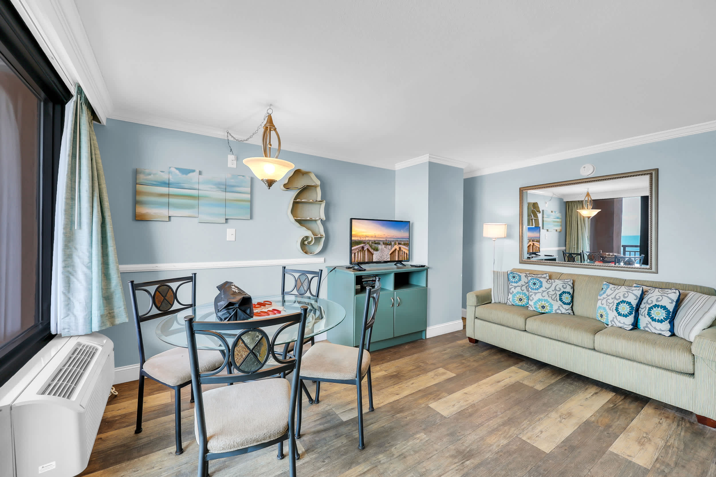 Direct Oceanfront Lazy River  Top Resort