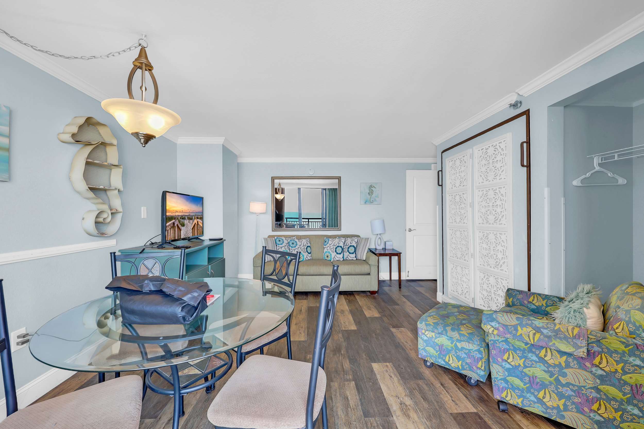 Direct Oceanfront Lazy River  Top Resort