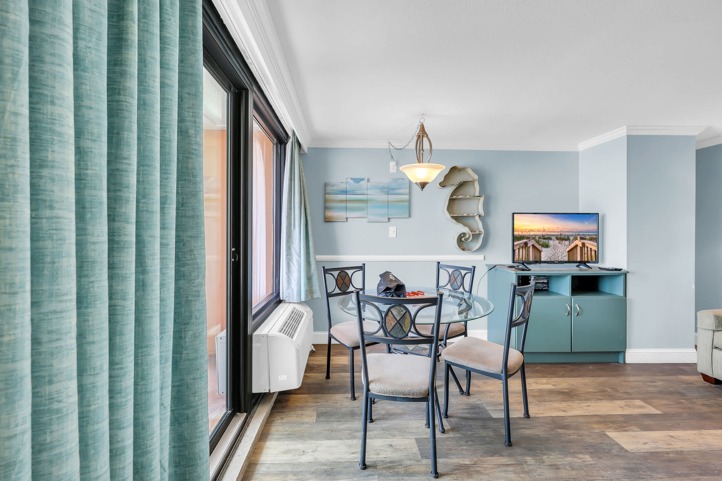 Direct Oceanfront Lazy River  Top Resort