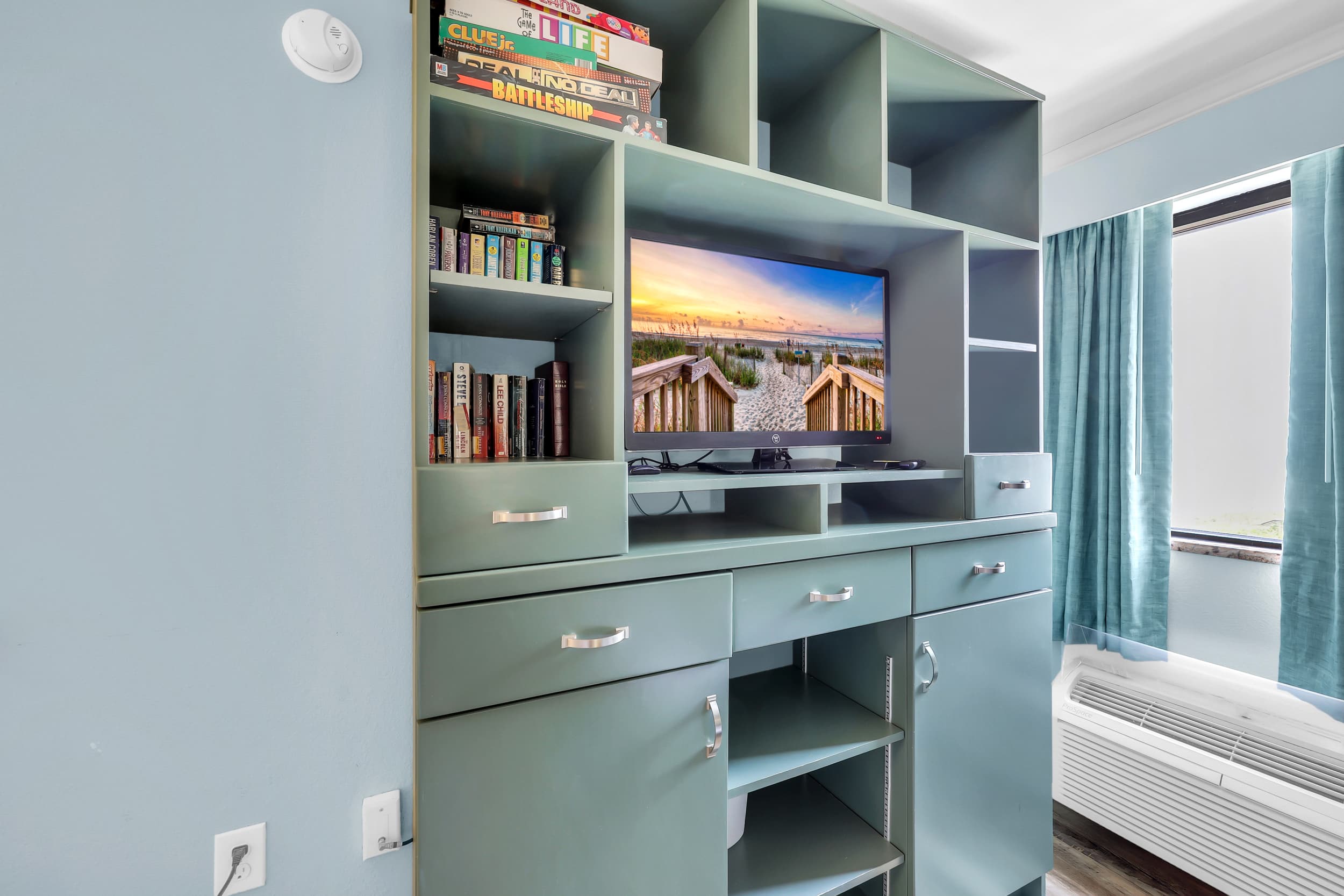 Direct Oceanfront Lazy River  Top Resort