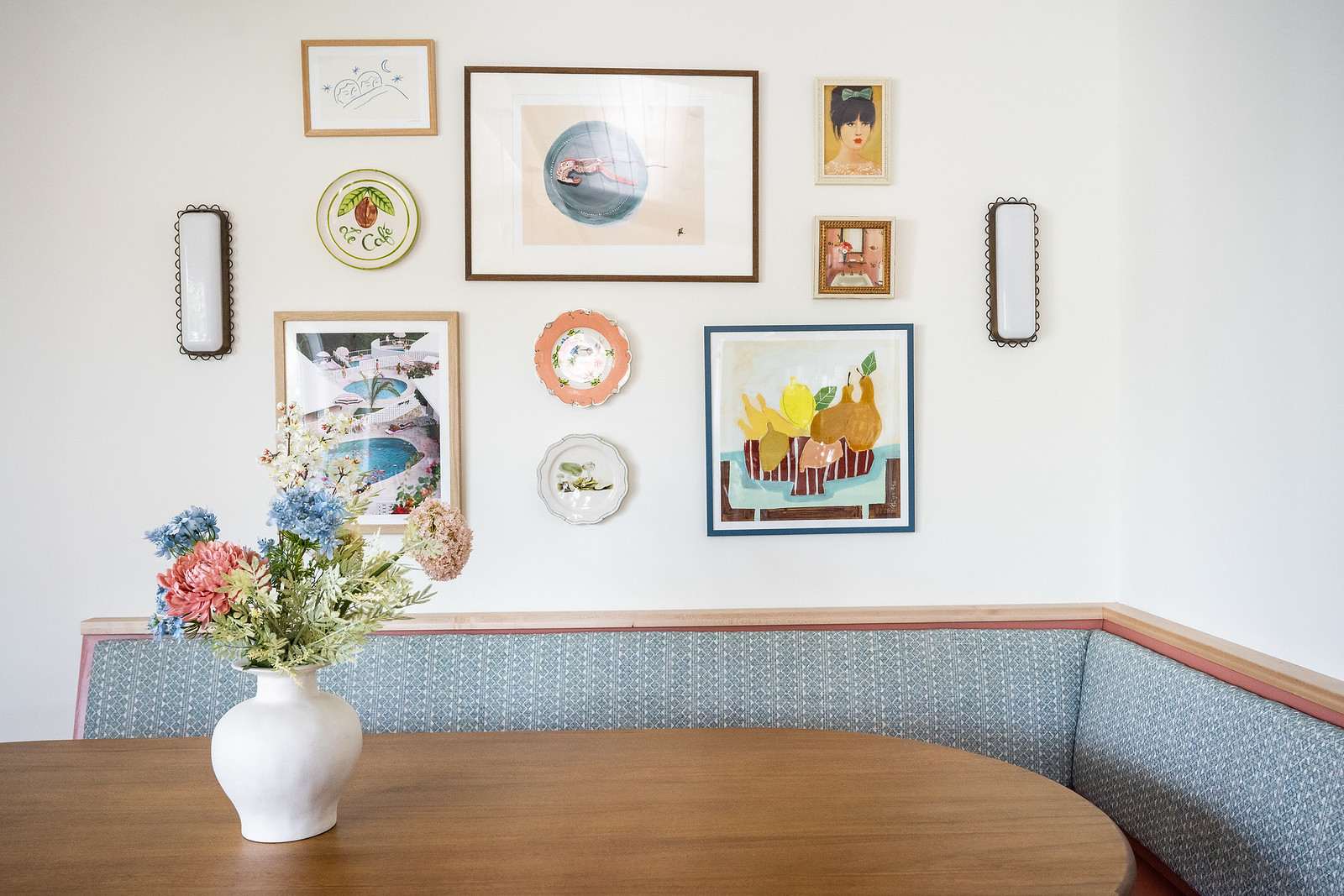 Breakfast nook for shrimp and grits after a fun night out!