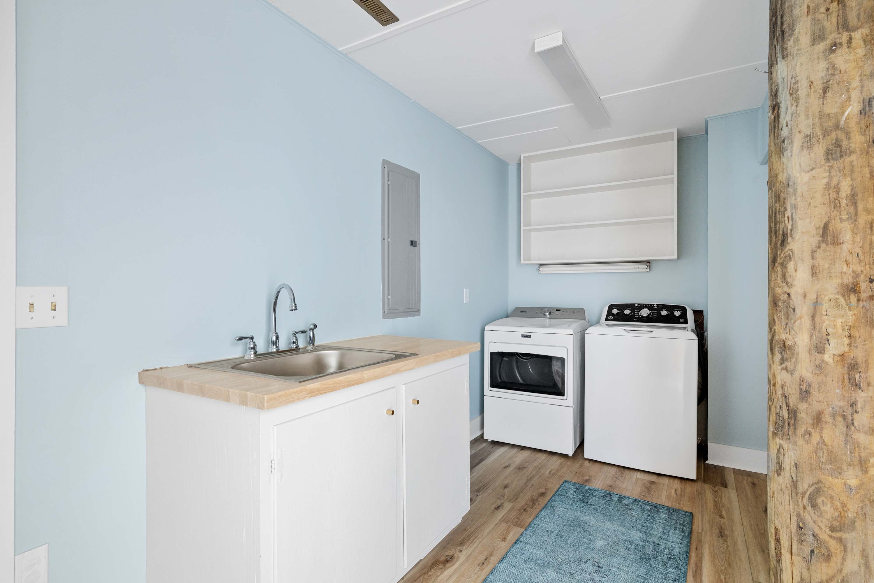 Washer + Dryer for your use! 
