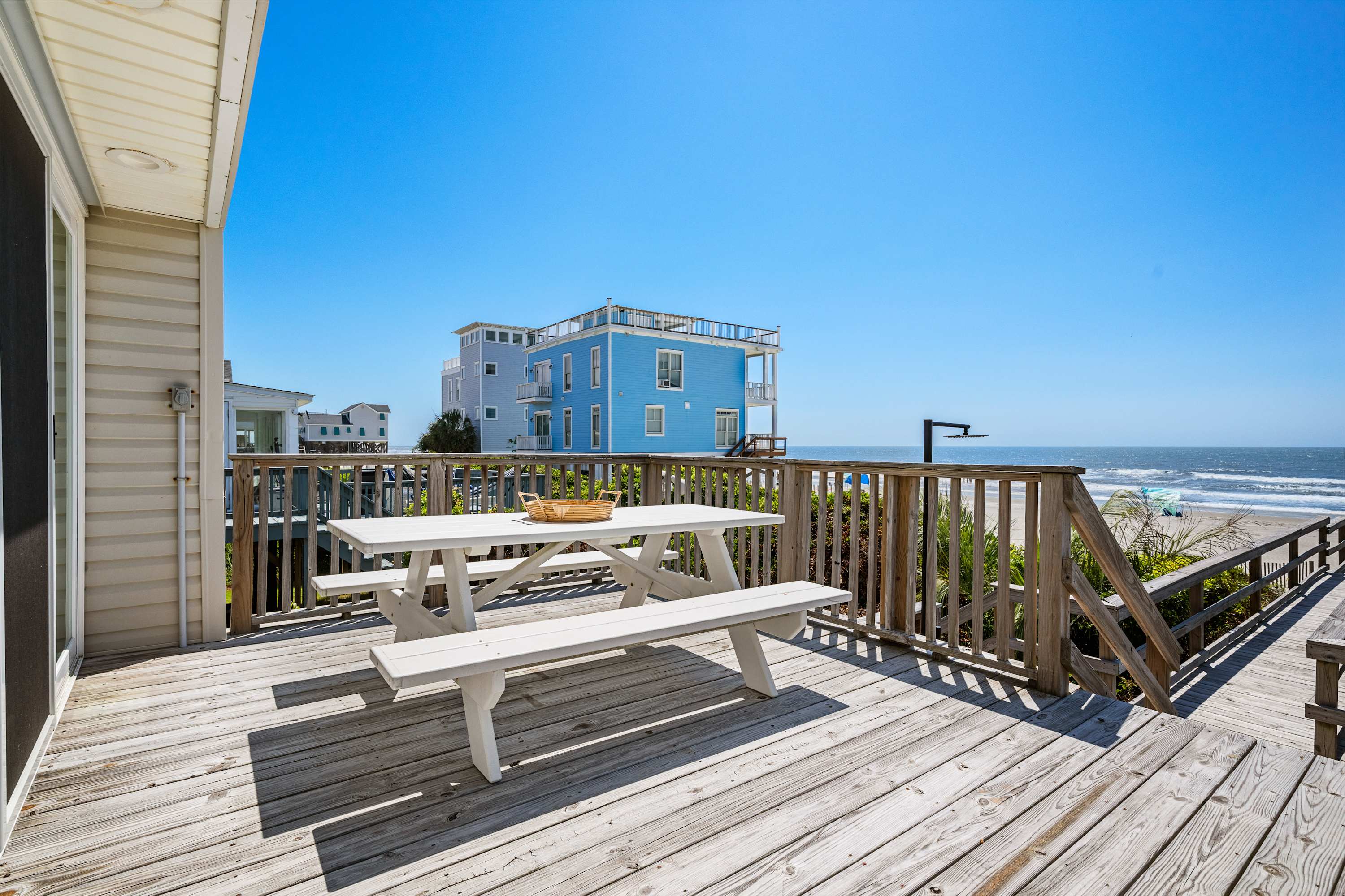 Outdoor dining seating for your group on the private deck! 