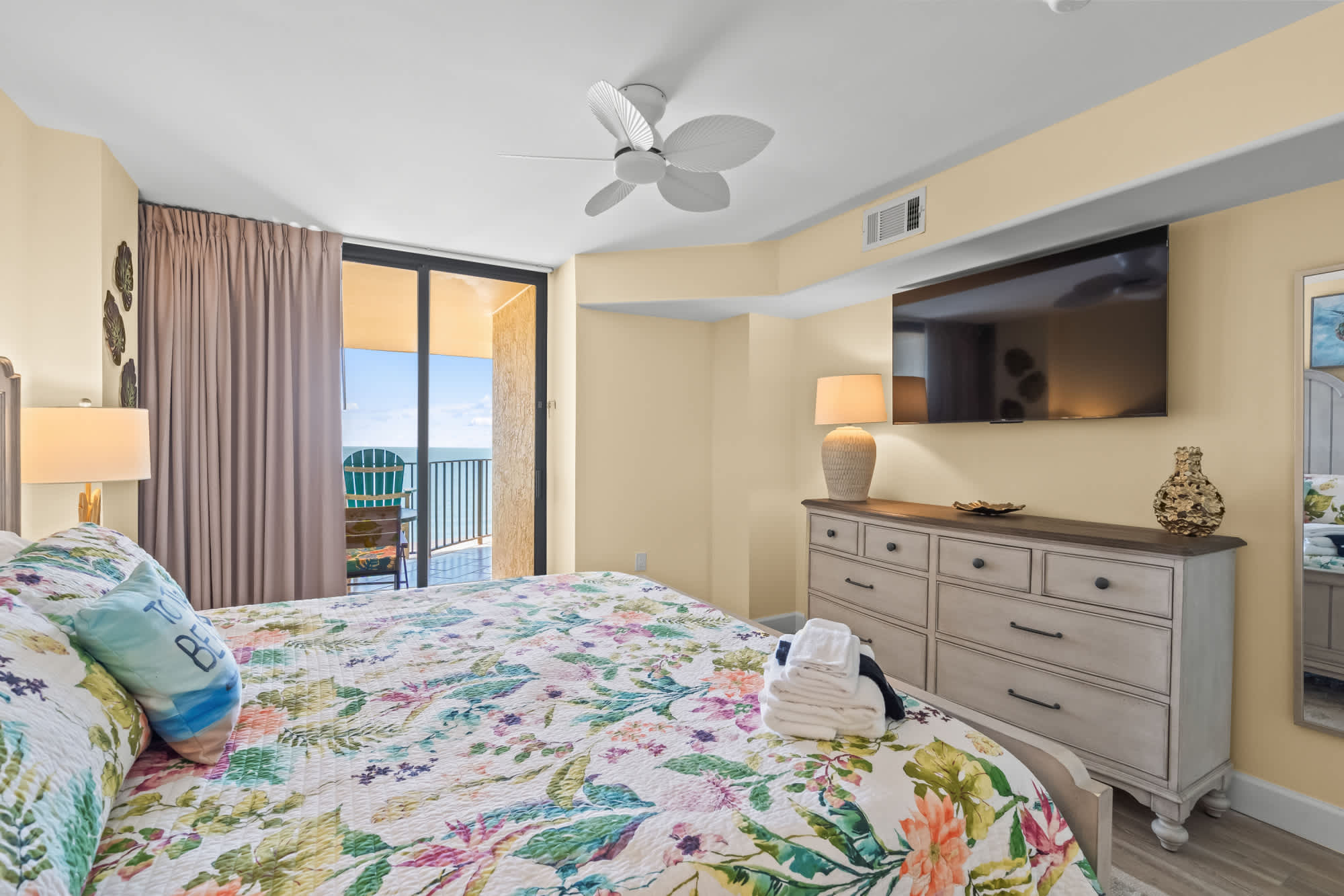 The Summit 9E Top Floor Remodeled Oceanfront | Photo 24