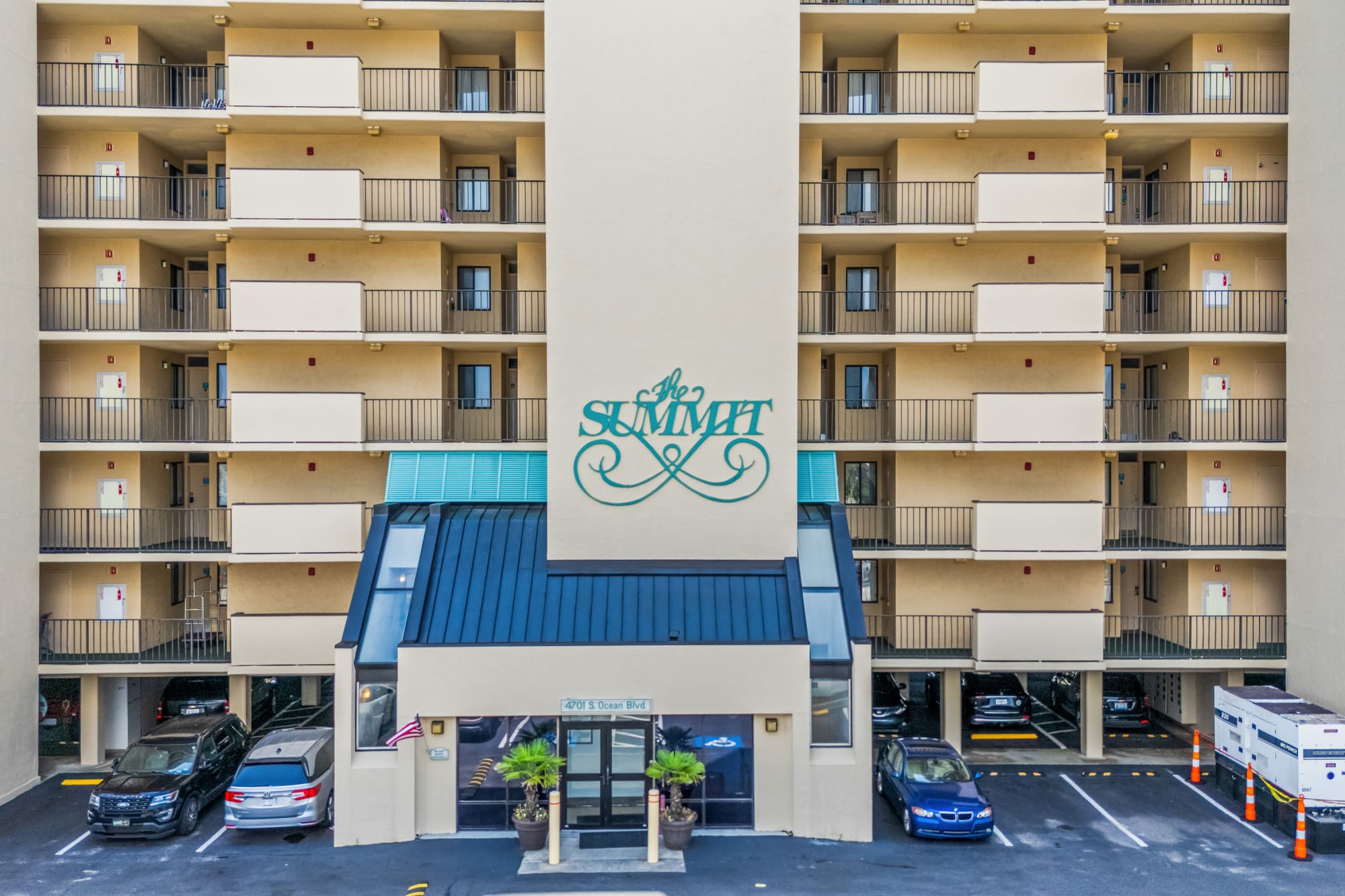 The Summit 9E Top Floor Remodeled Oceanfront 4