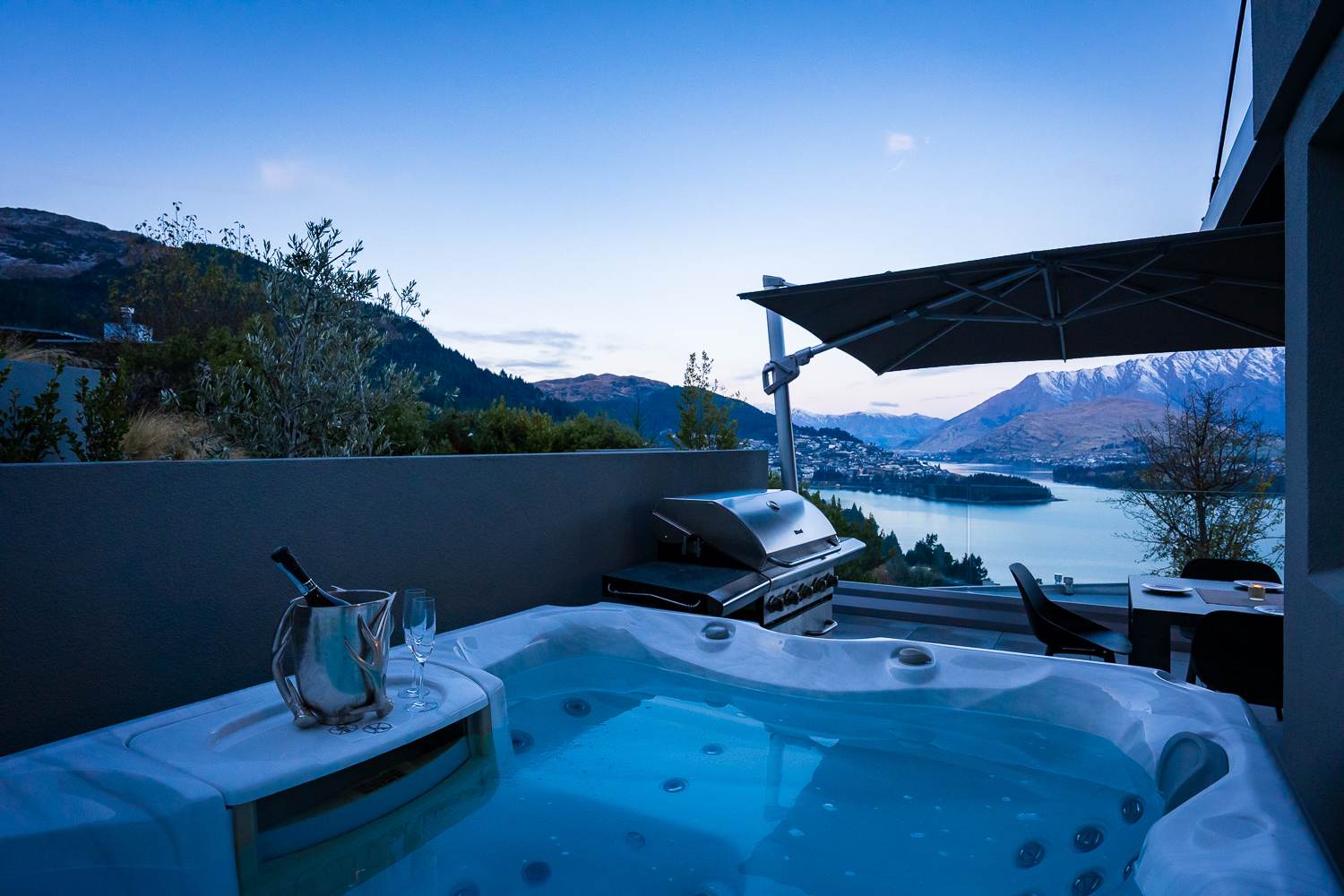 Unwind in your private hot tub on the deck, perfect for relaxing after a day on the slopes. Soak in the fresh mountain air and panoramic scenery.