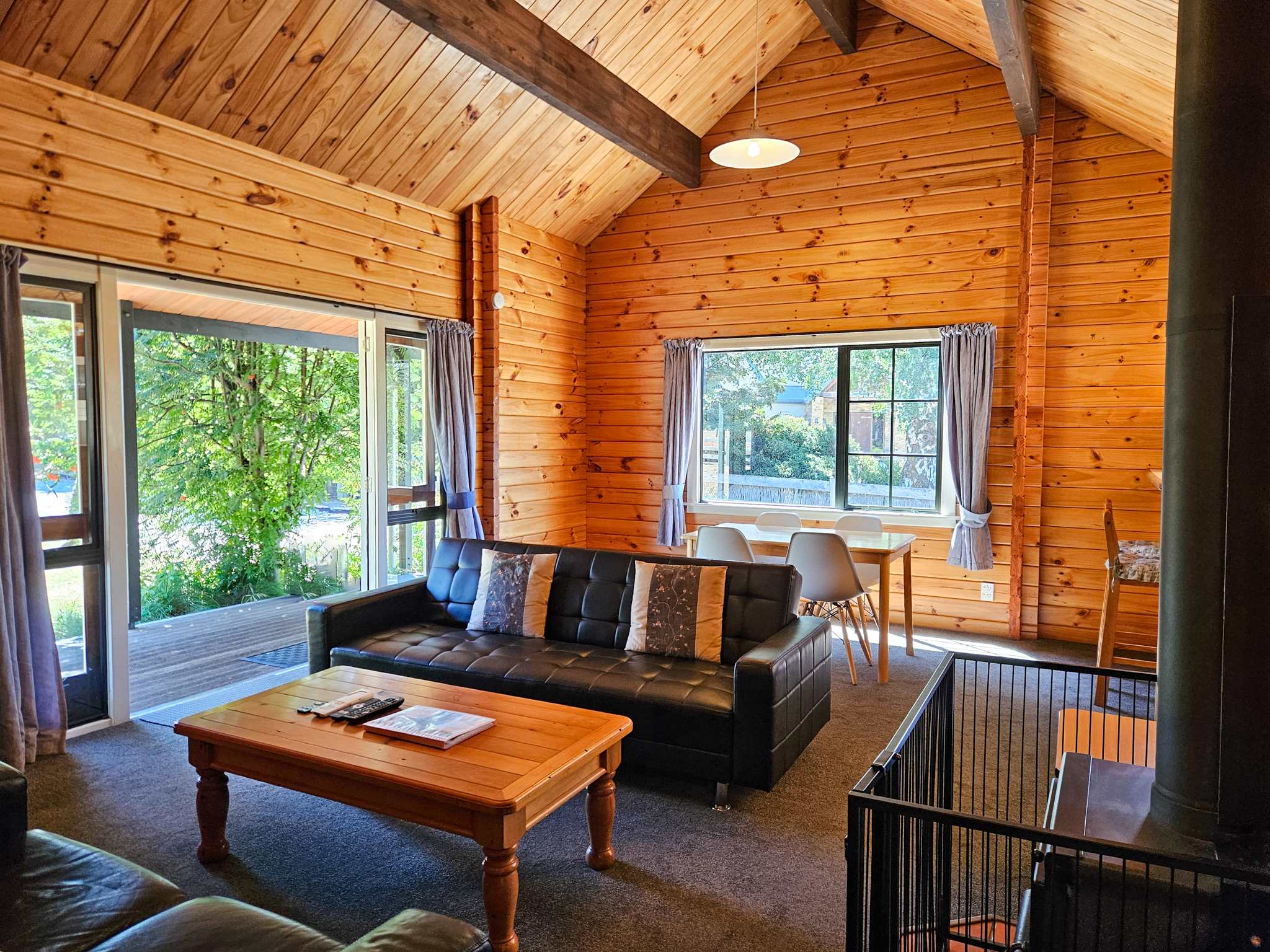 Gemini – 2BR, Near Church, Trails, Stargazing
