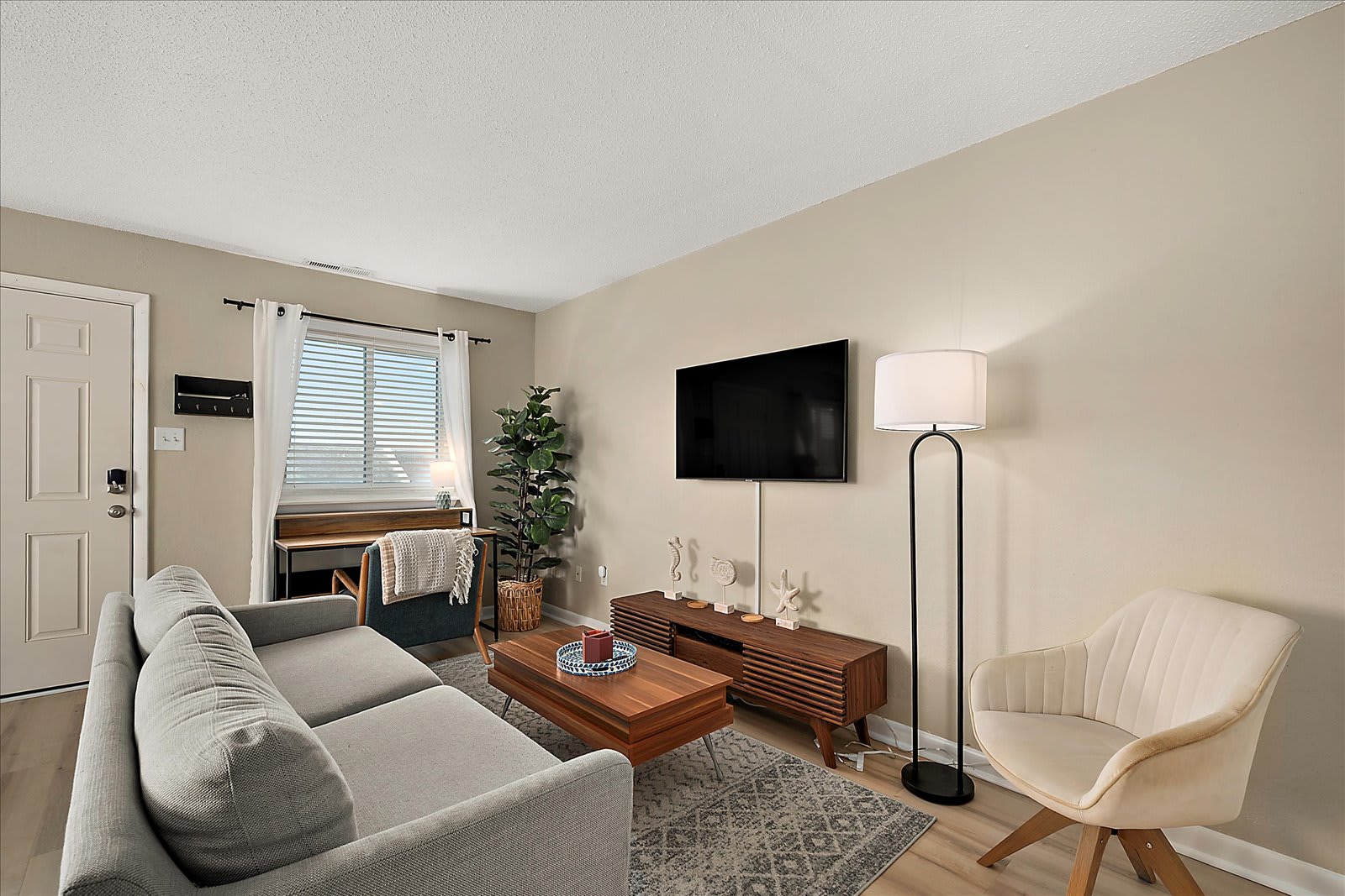 Nicely Updated Two Bedroom Bayside OC Condo