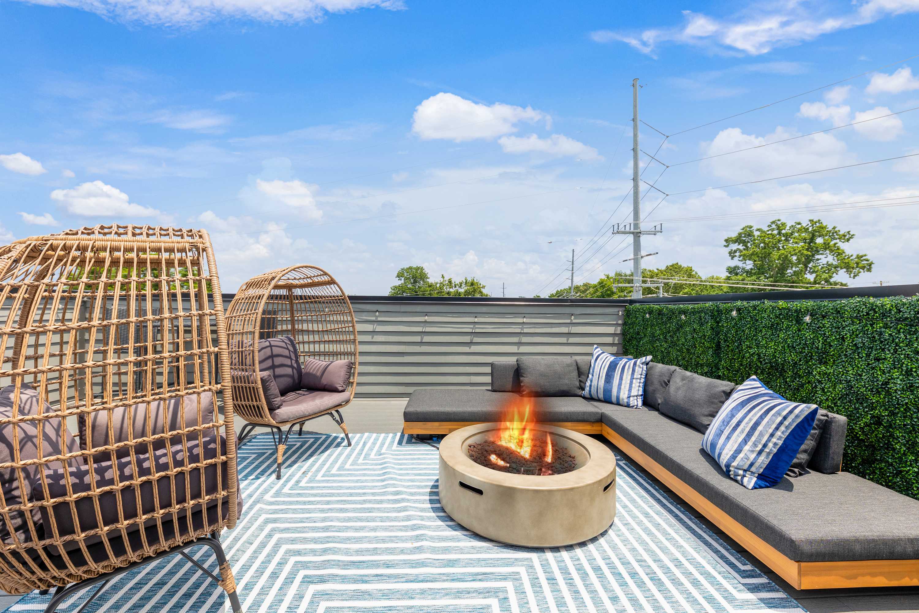 The Iris | Dining, Nightlife & Rooftop — Nashville, TN — vacation rental