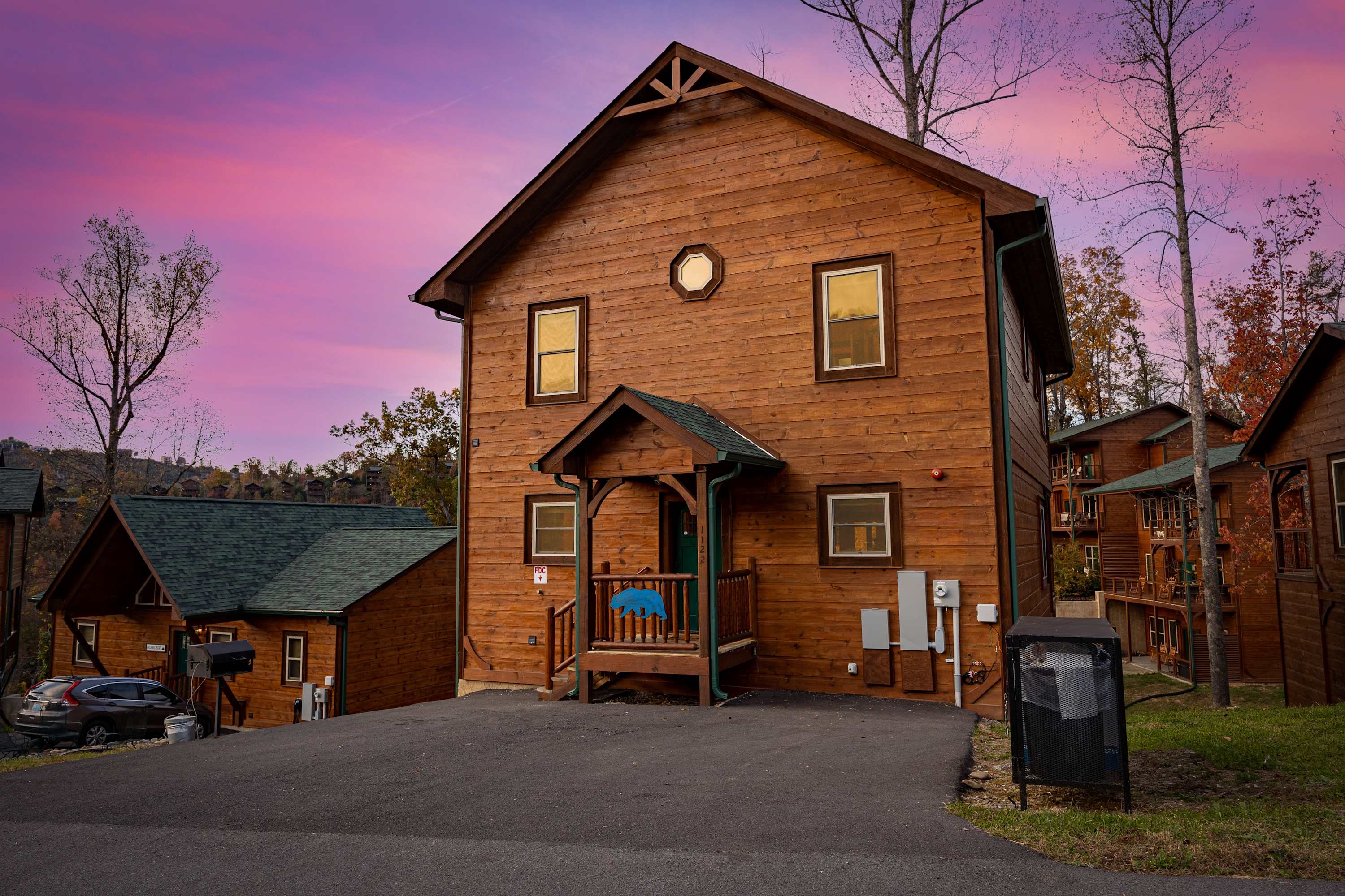 Modern Cabin • Movie Theater • Hot Tub • Game Room — Gatlinburg, TN — vacation rental